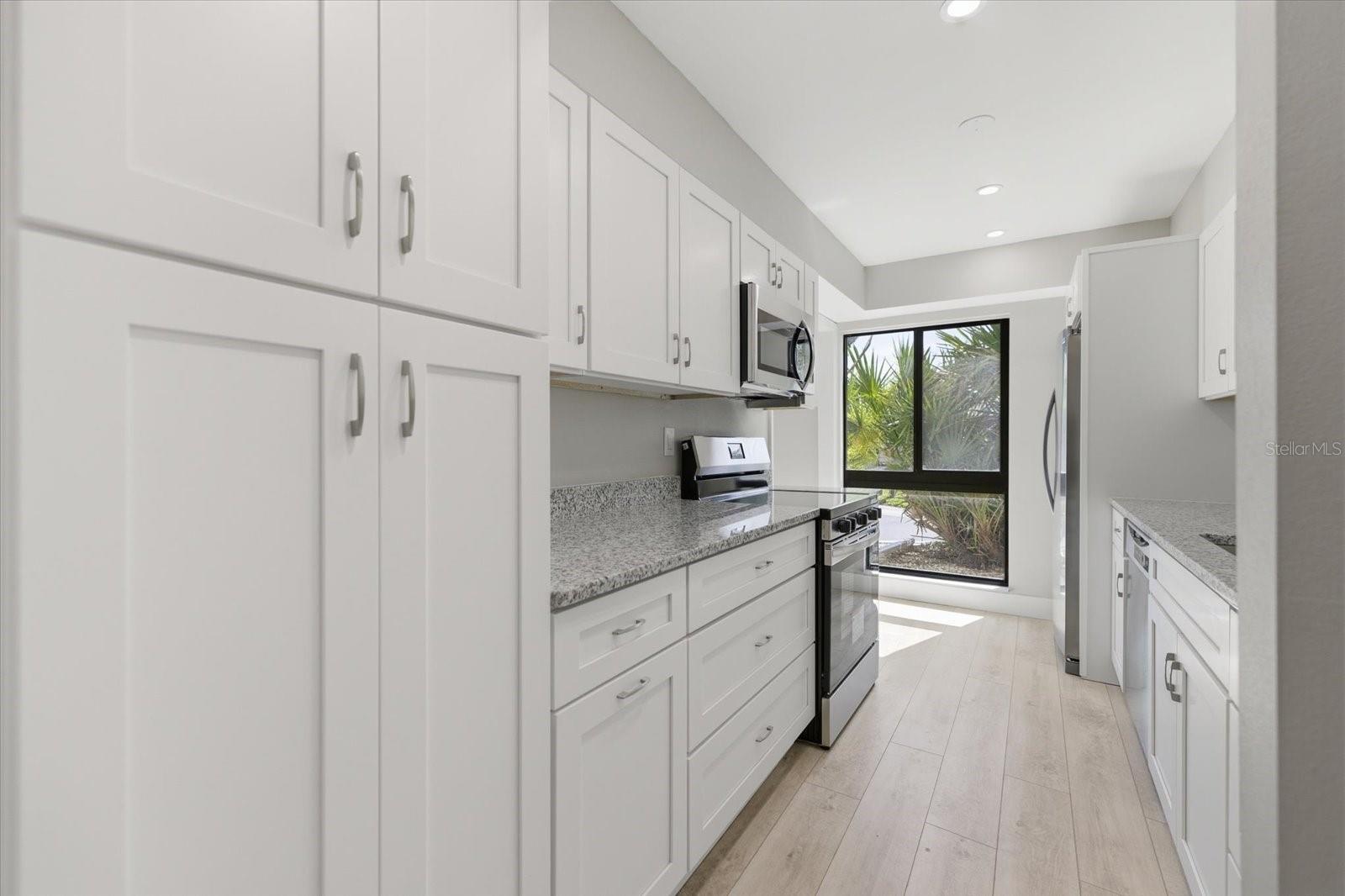 Image 6 of 29 For 500 Park Boulevard S 106