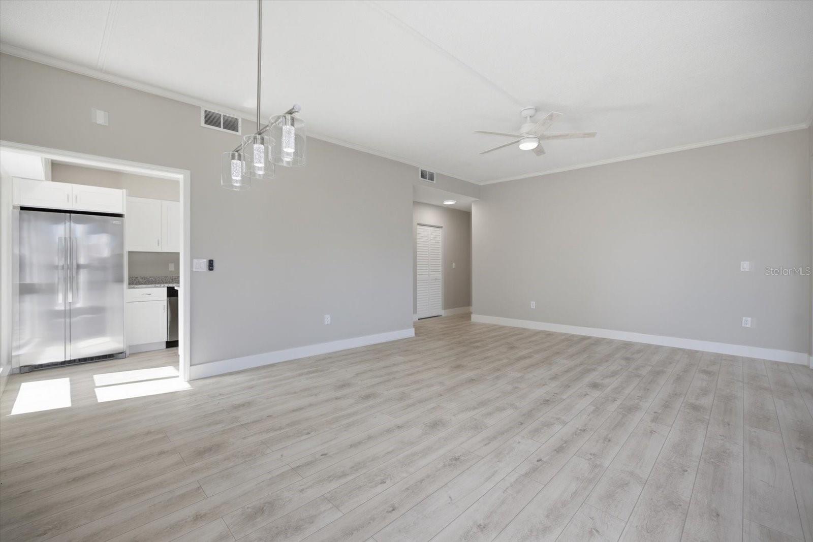 Image 9 of 29 For 500 Park Boulevard S 106