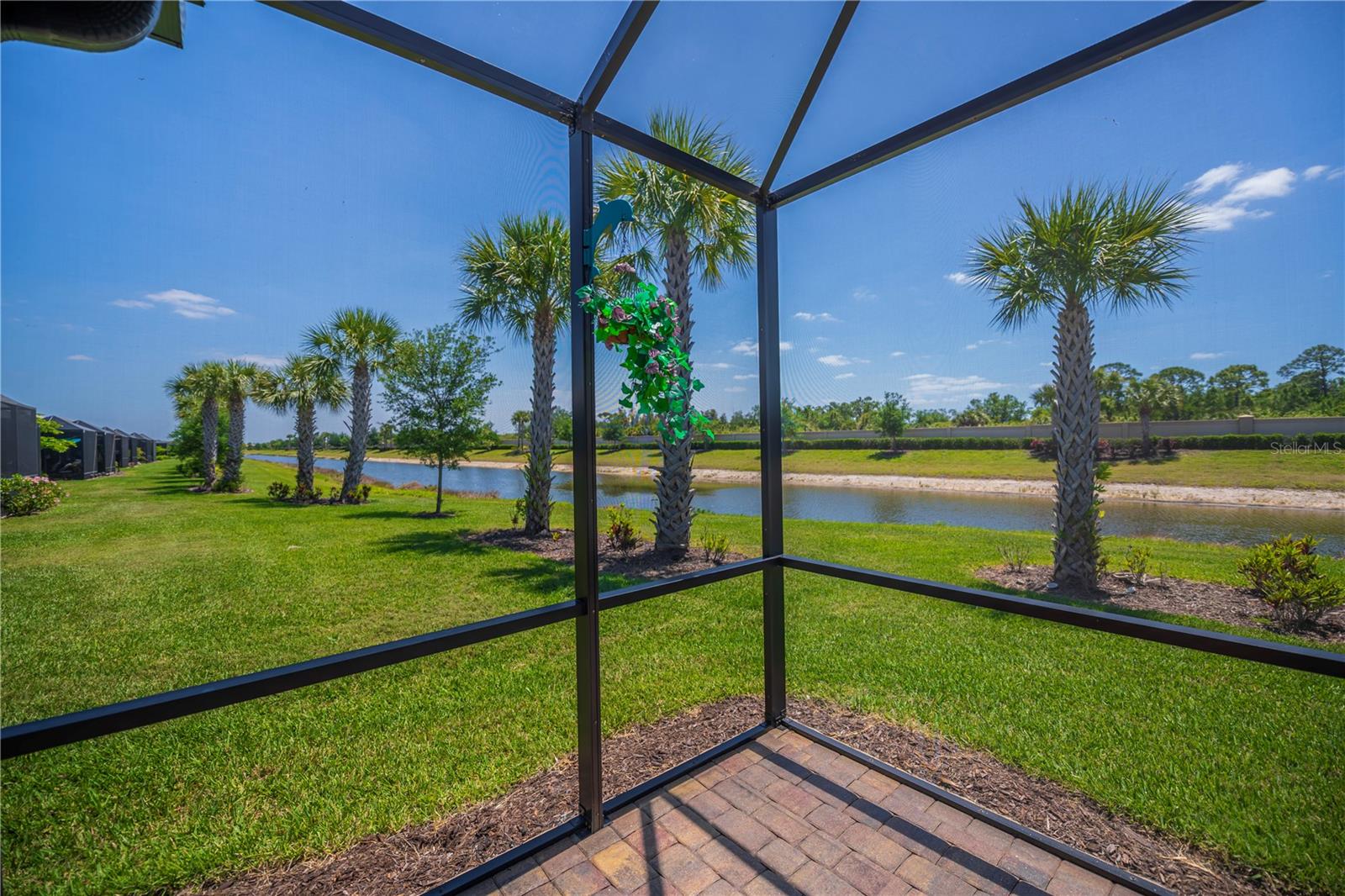 Image 14 of 64 For 13927 Vadini Street