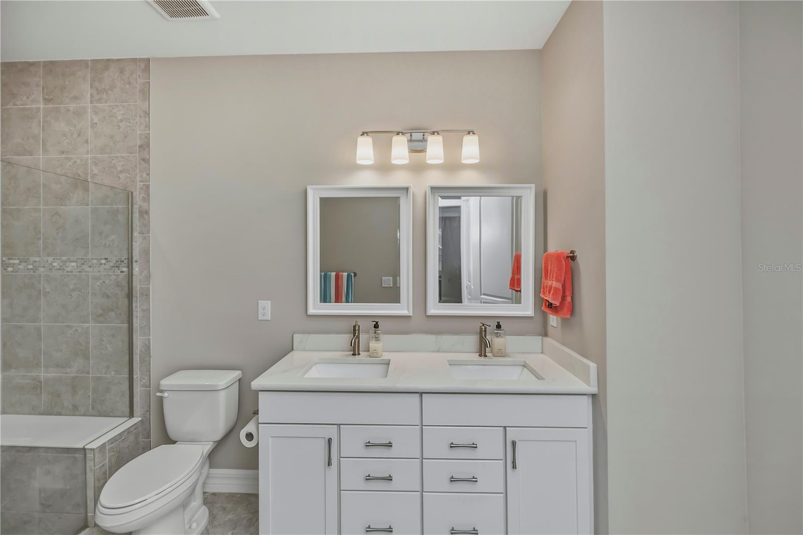 Image 23 of 64 For 13927 Vadini Street