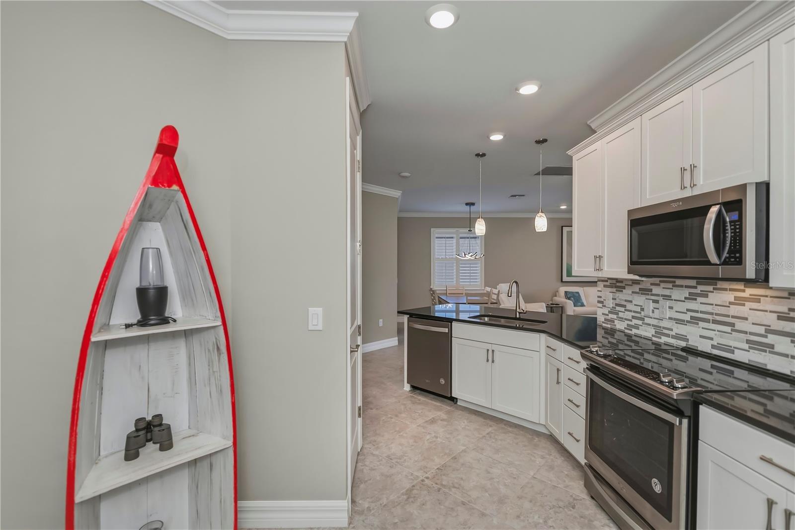 Image 28 of 64 For 13927 Vadini Street