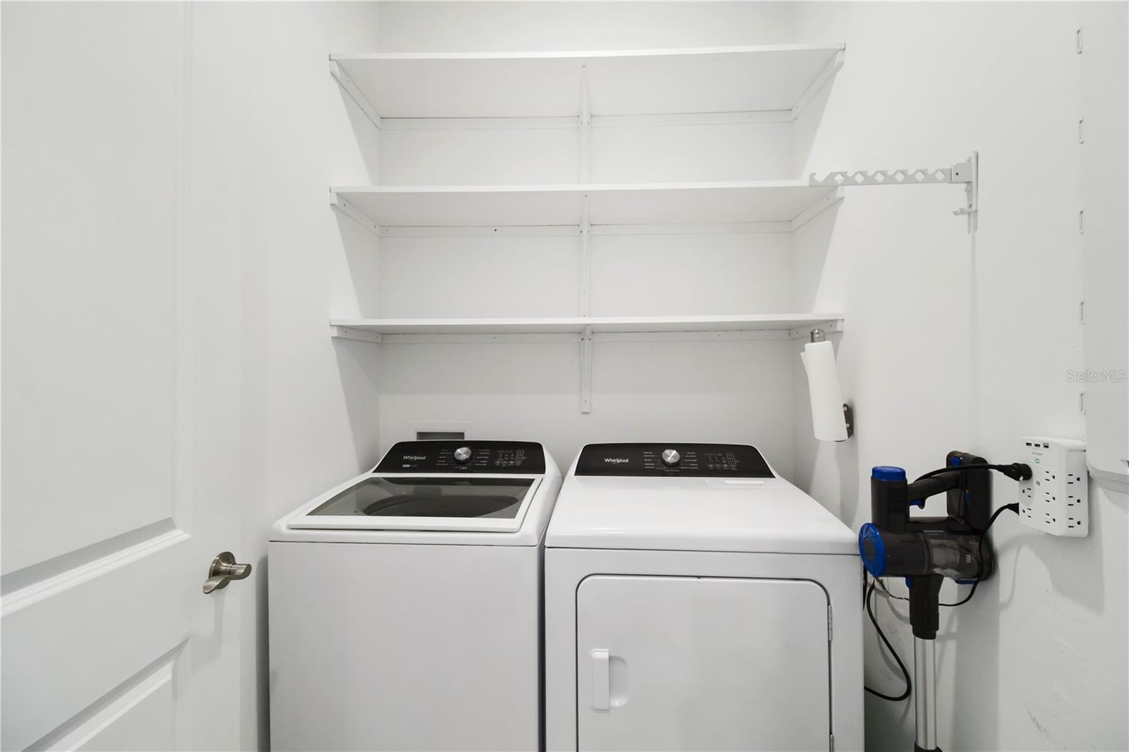 Image 15 of 35 For 6713 Alstead Circle