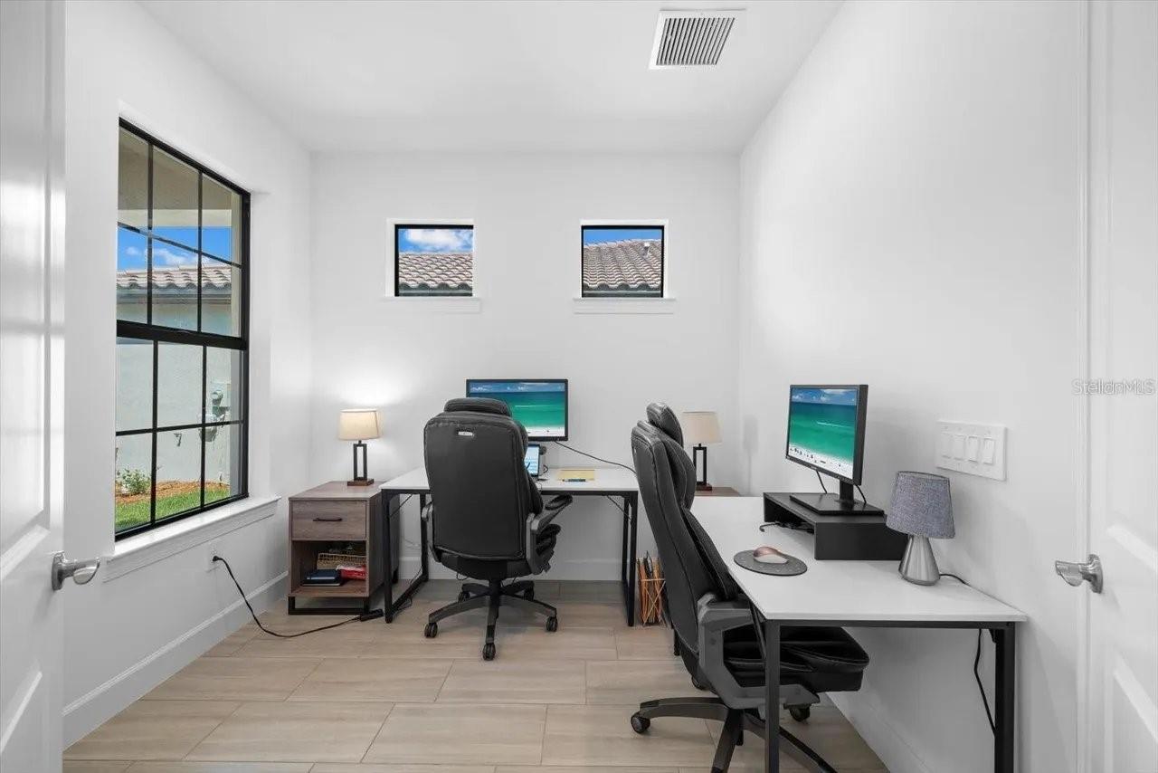 Image 23 of 35 For 6713 Alstead Circle