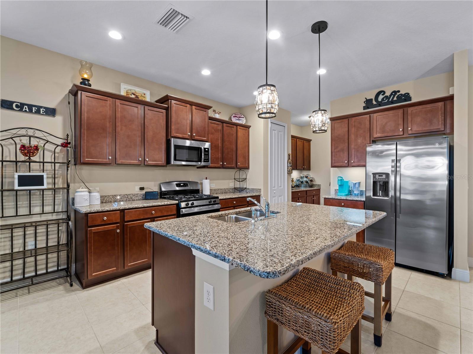 Image 17 of 78 For 224 Ariano Avenue