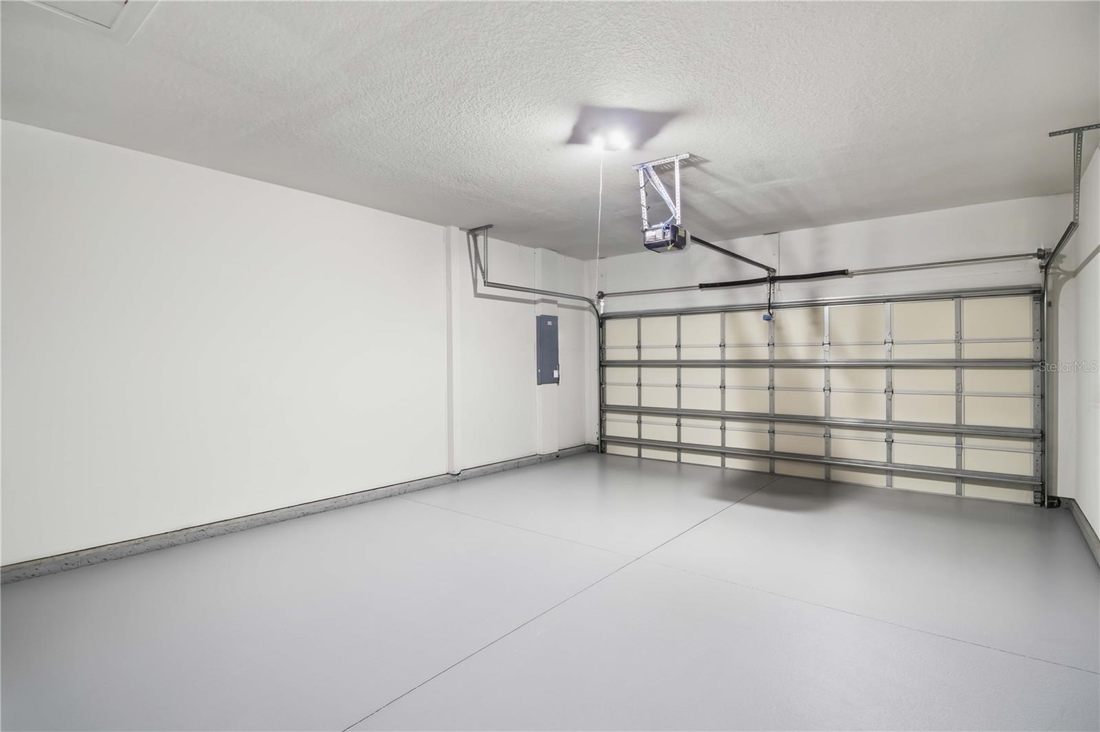 Image 25 of 32 For 292 Brienza Loop