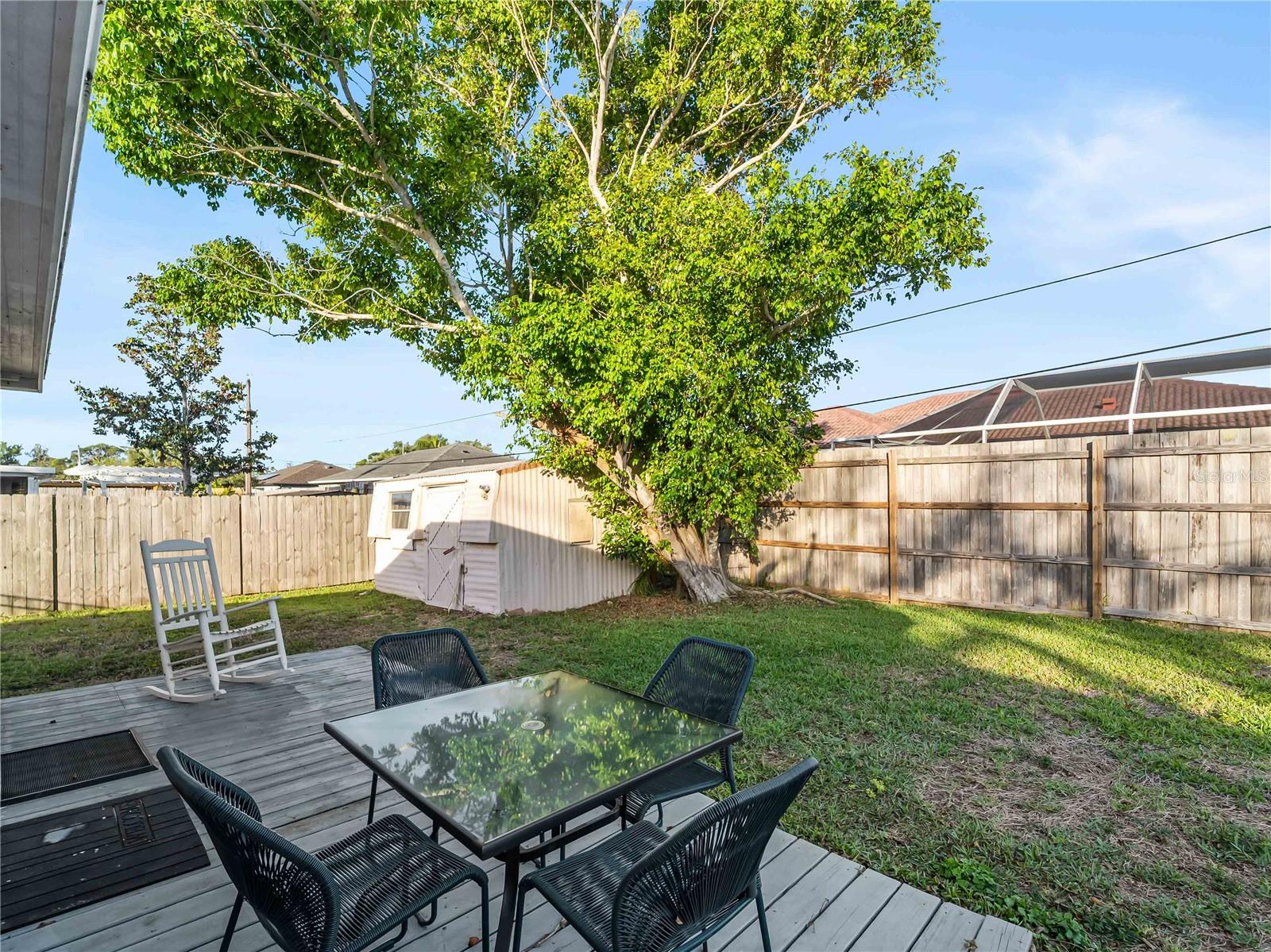 Image 33 of 56 For 1328 Jamaica Road