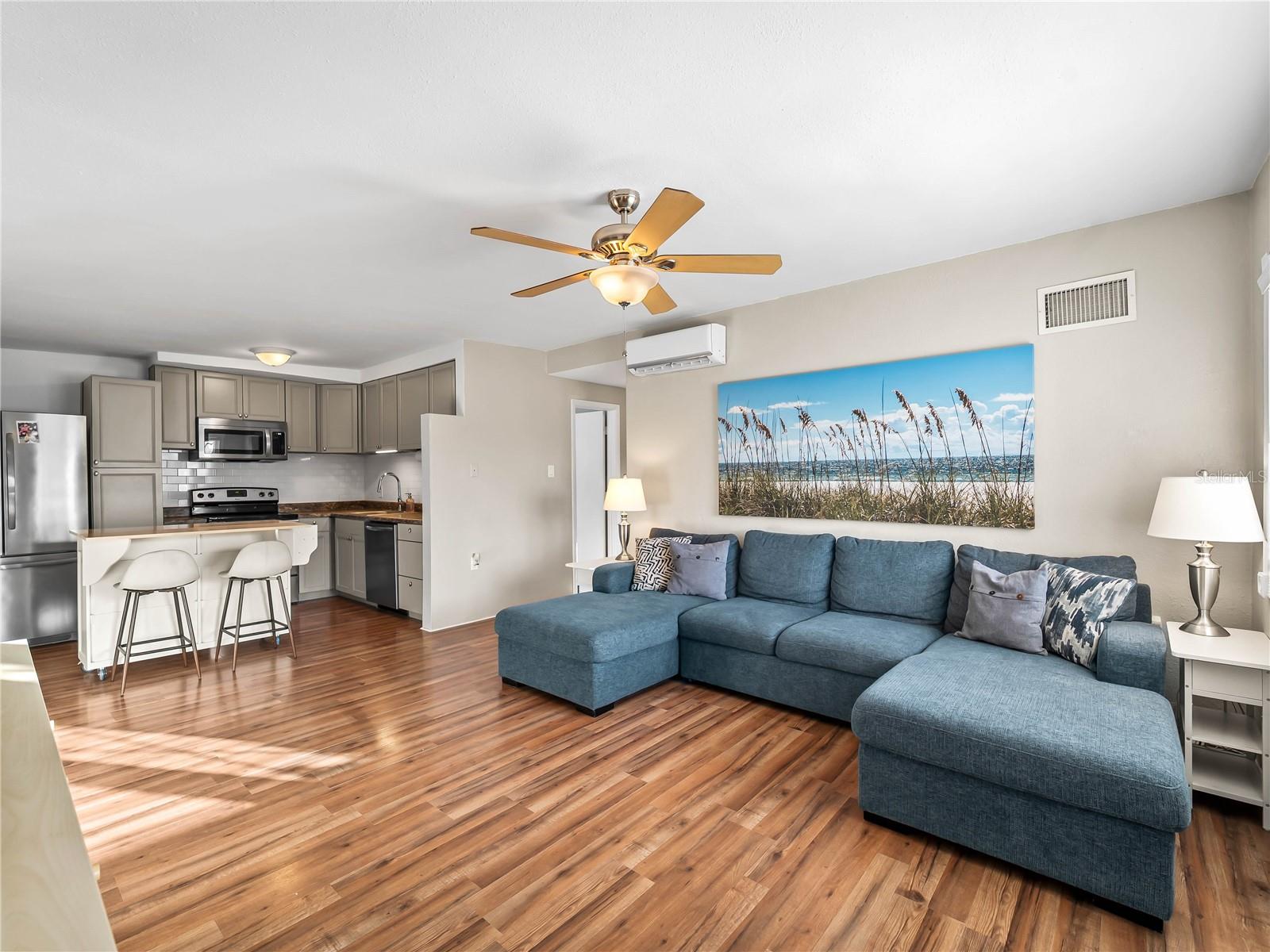 Image 5 of 56 For 1328 Jamaica Road