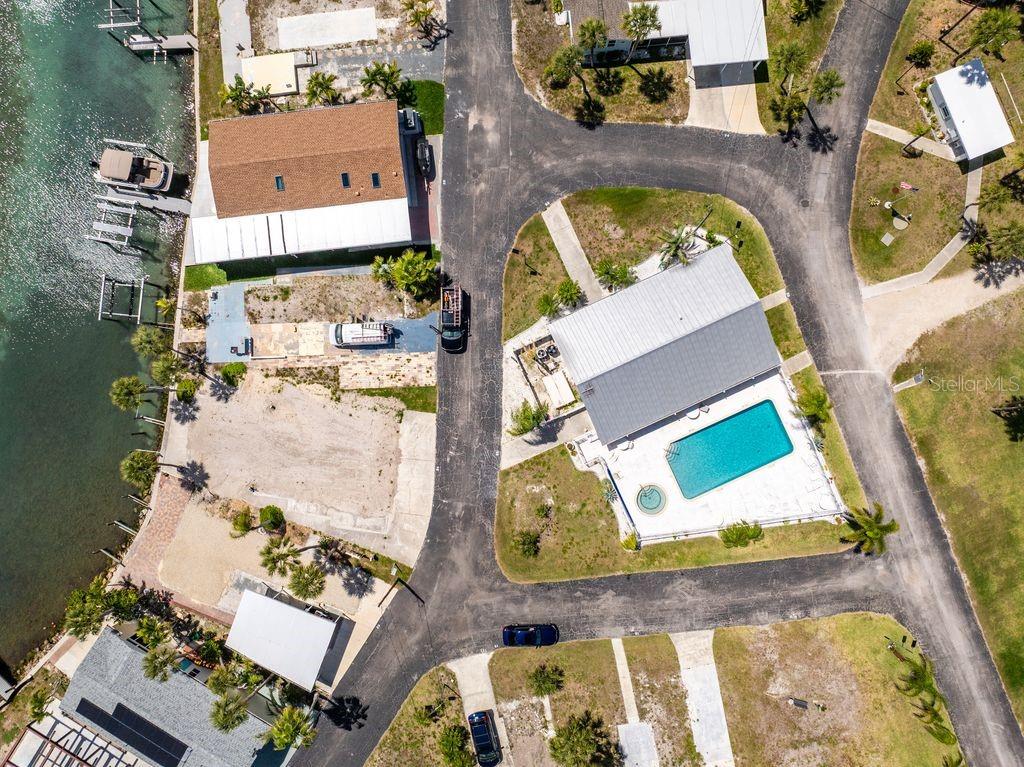 Image 2 of 59 For 7500 Park Pointe Drive 24