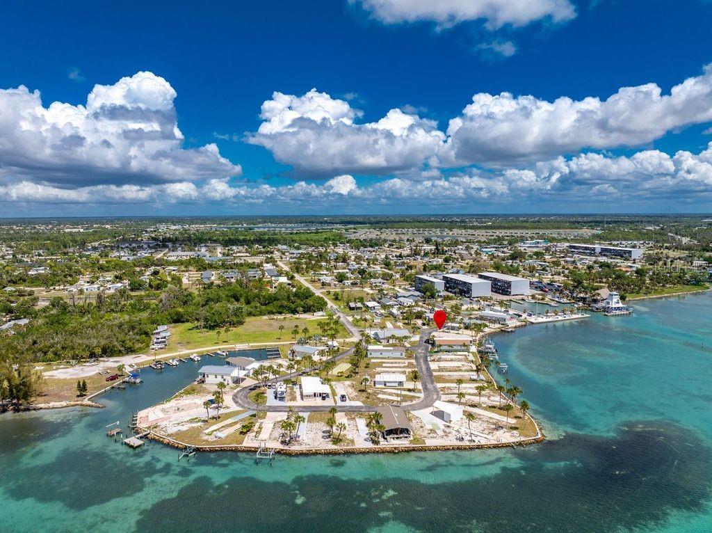 Image 33 of 59 For 7500 Park Pointe Drive 24