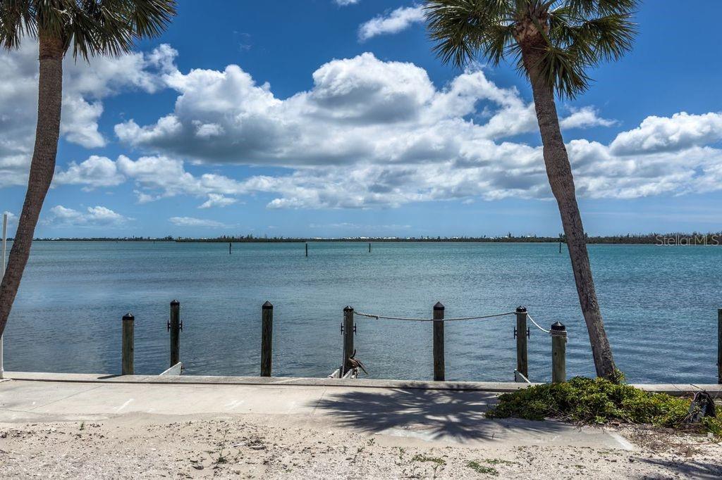 Image 48 of 59 For 7500 Park Pointe Drive 24