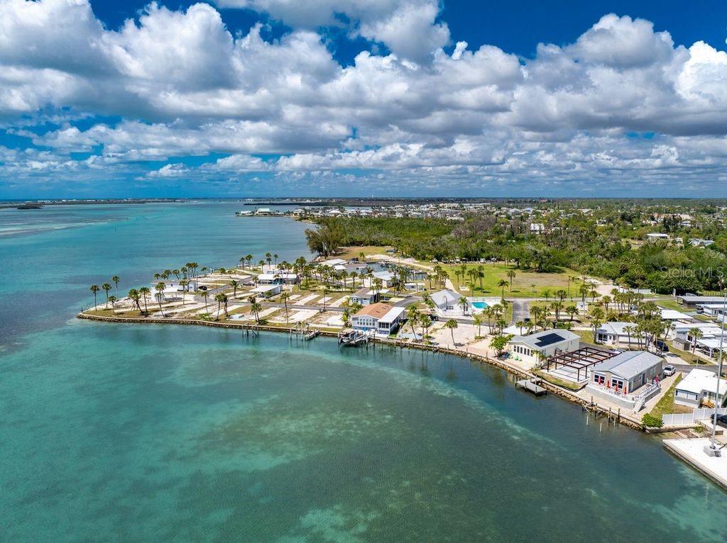 Image 53 of 59 For 7500 Park Pointe Drive 24