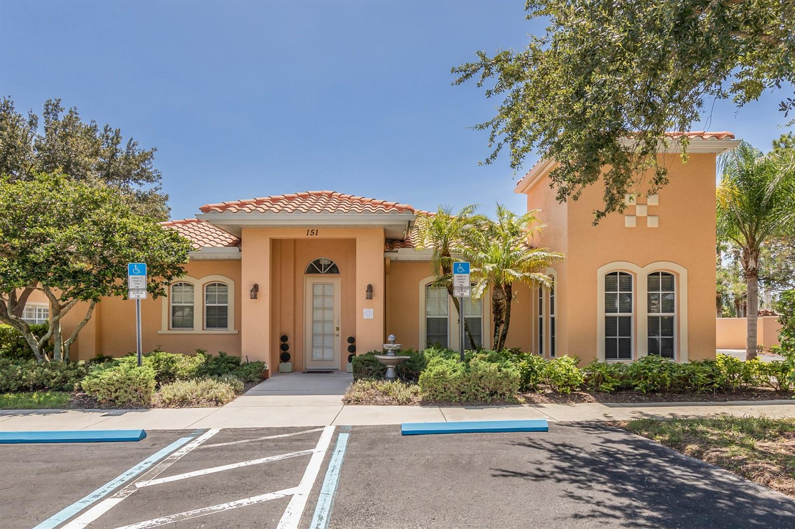 Image 26 of 33 For 121 Auburn Road 11