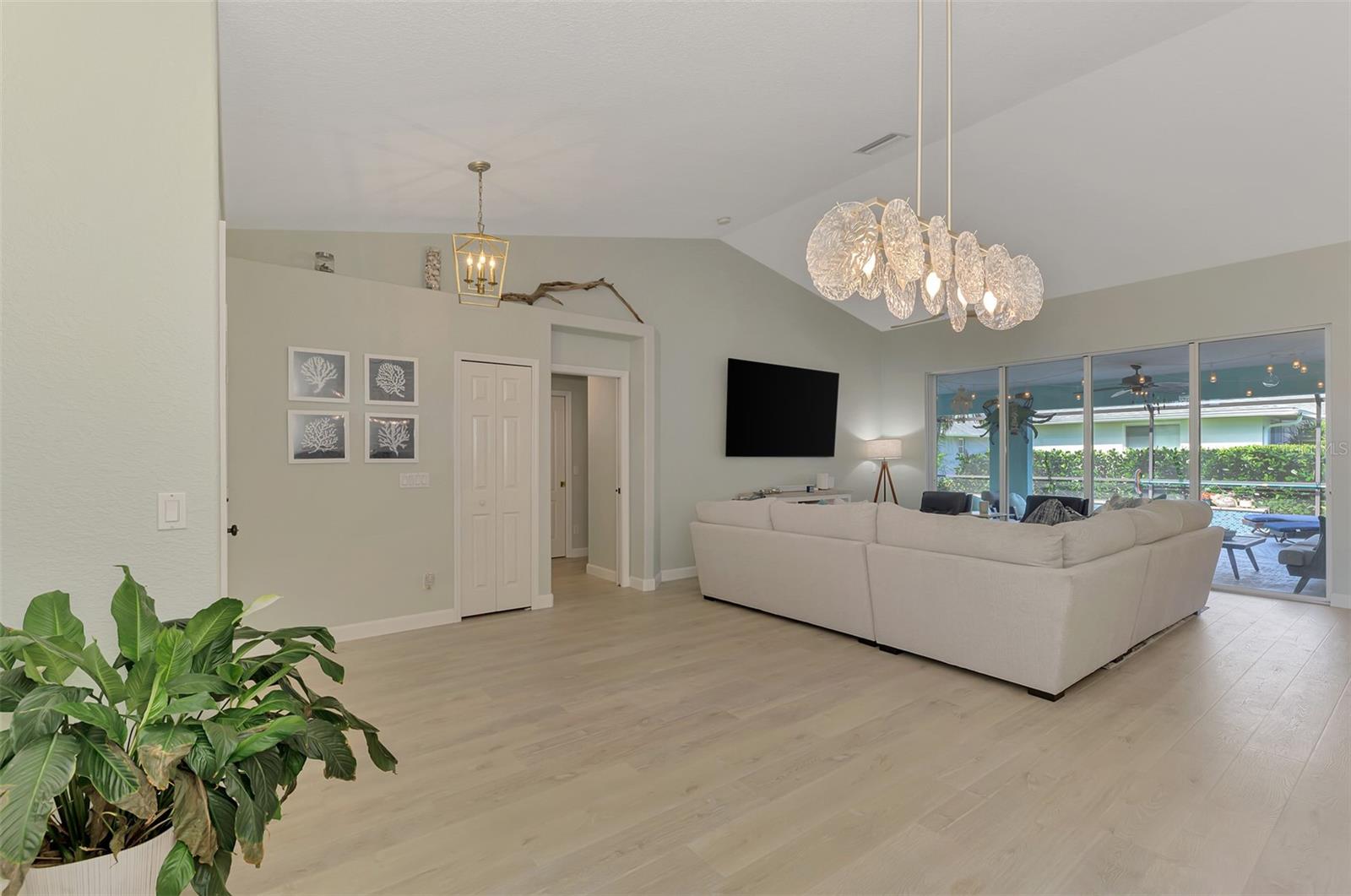 Image 10 of 67 For 5832 Cleveland Road