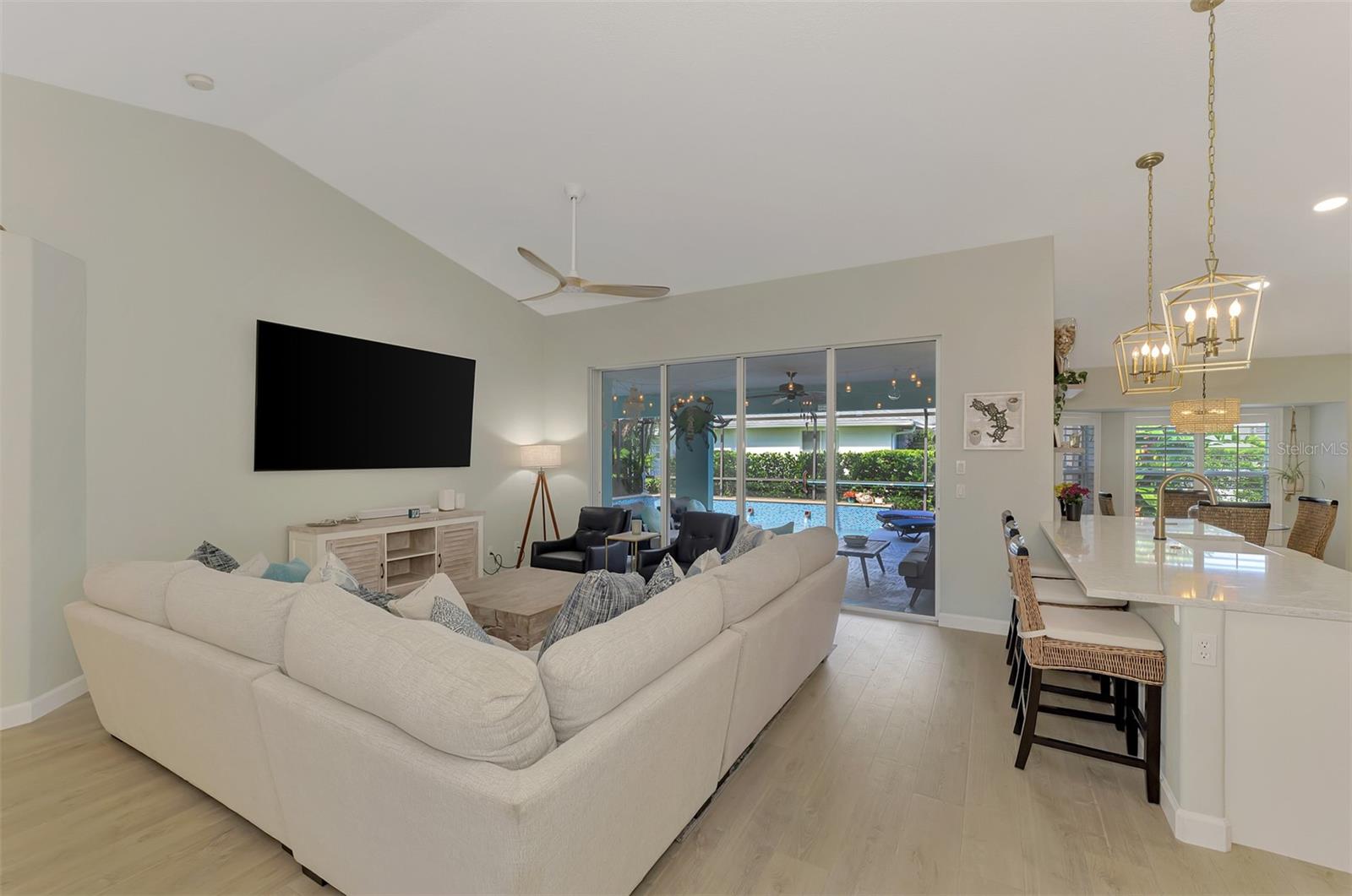 Image 11 of 67 For 5832 Cleveland Road