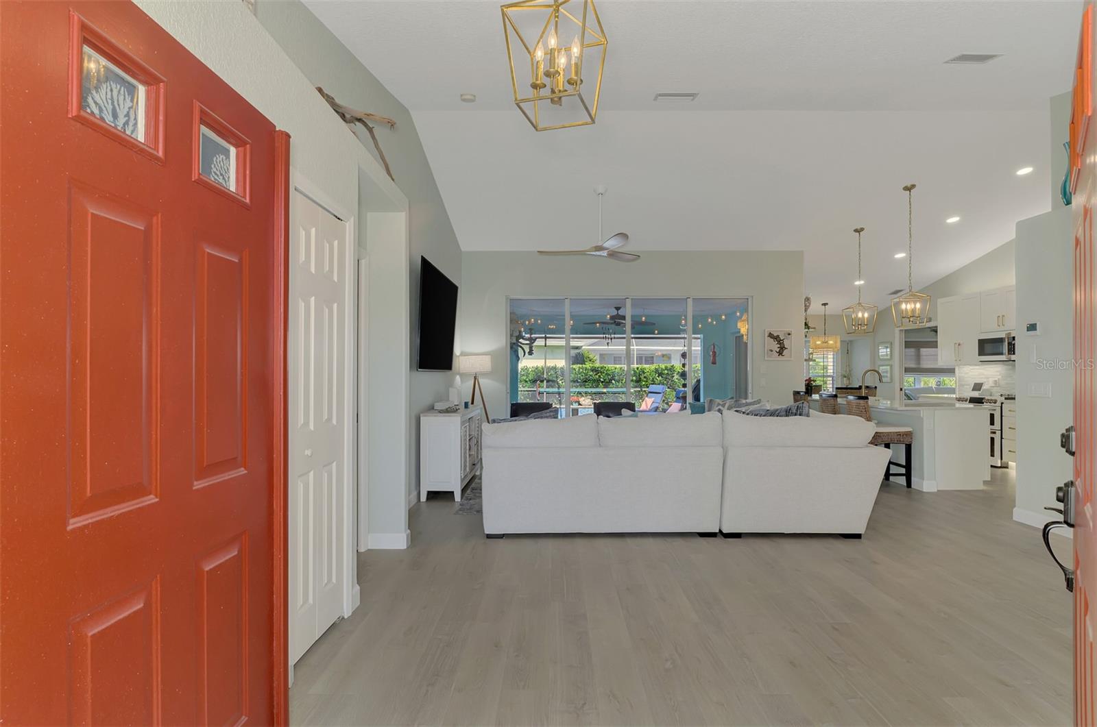 Image 4 of 67 For 5832 Cleveland Road