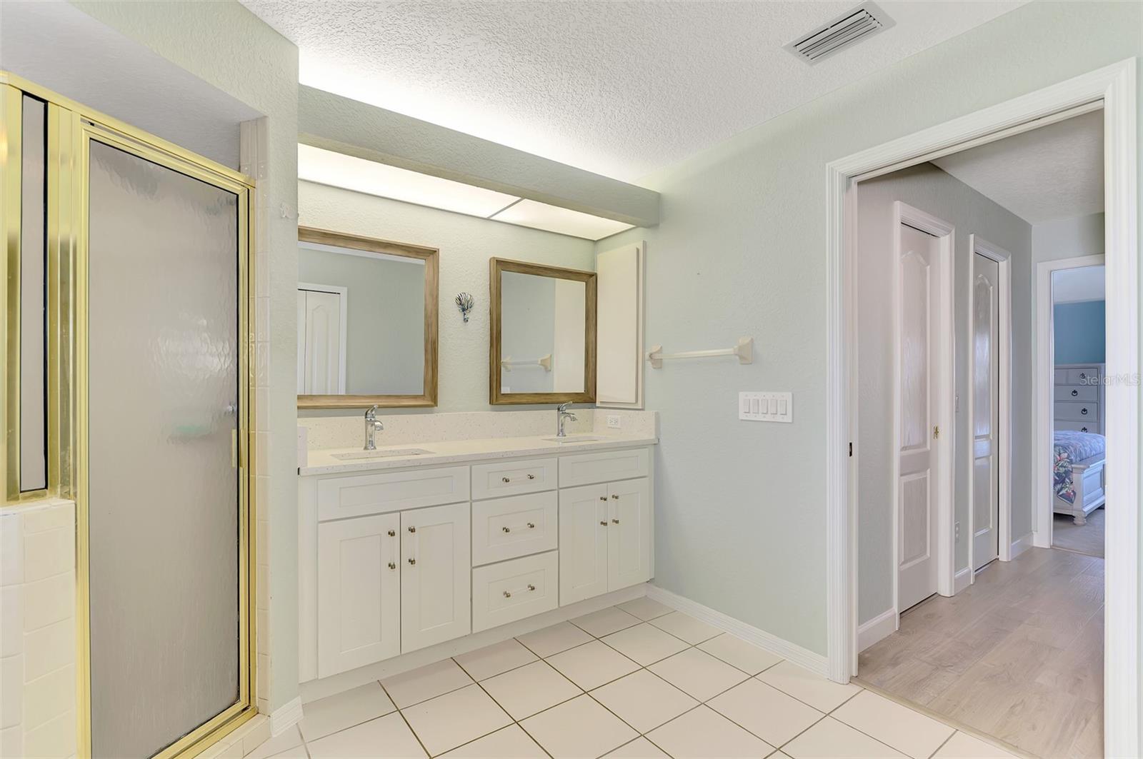 Image 44 of 67 For 5832 Cleveland Road