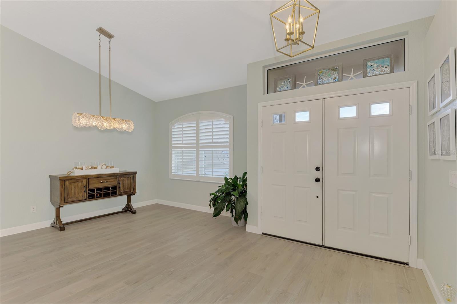 Image 7 of 67 For 5832 Cleveland Road