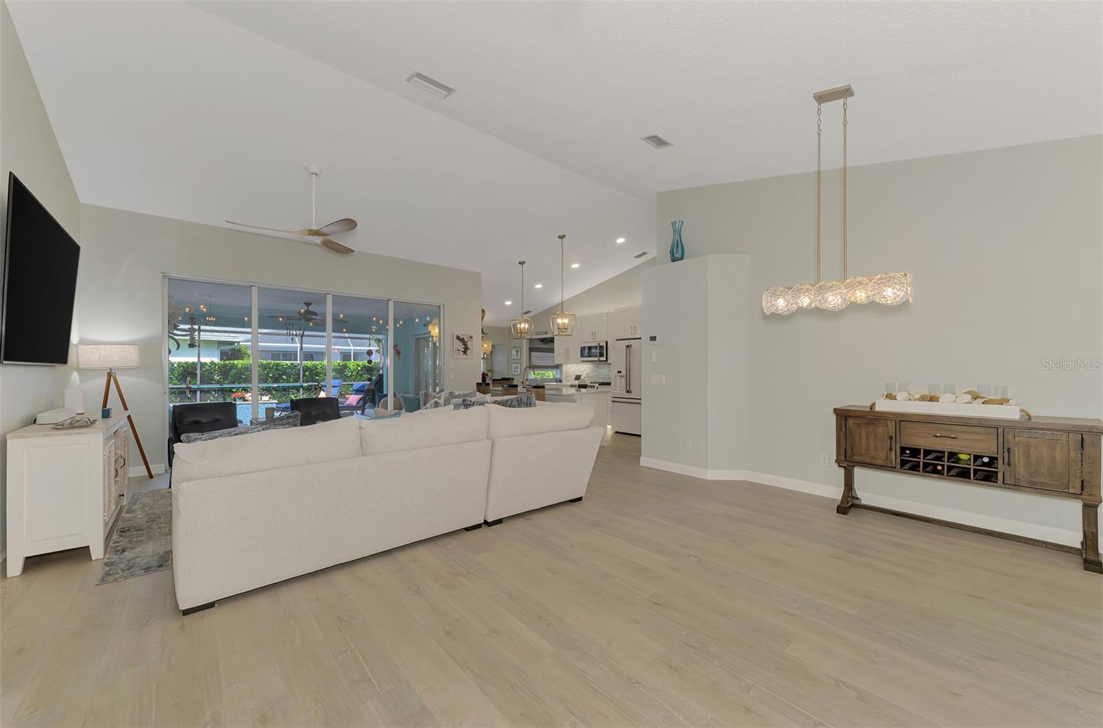 Image 9 of 67 For 5832 Cleveland Road