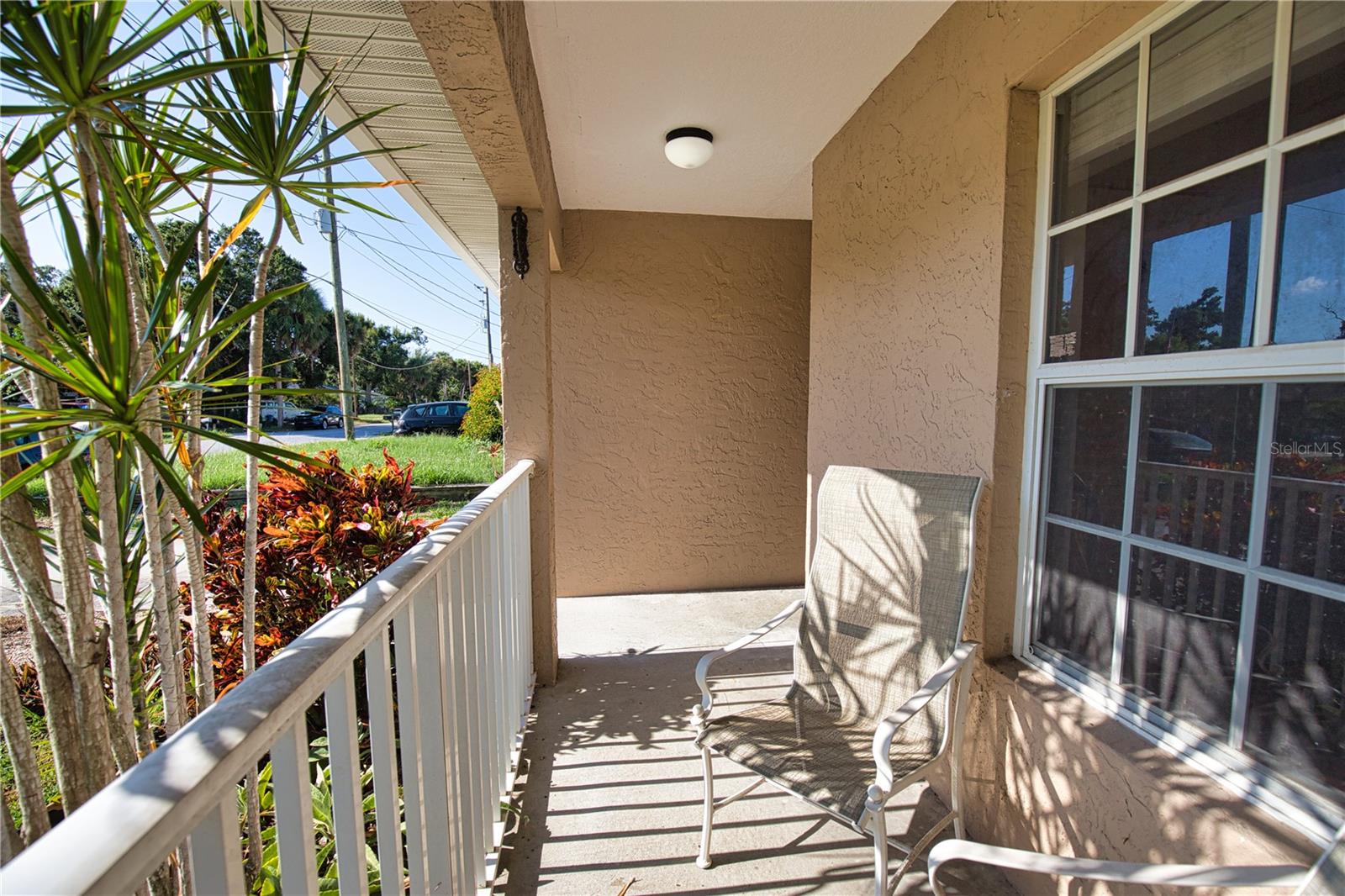 Image 12 of 45 For 405 Ravenna Street S