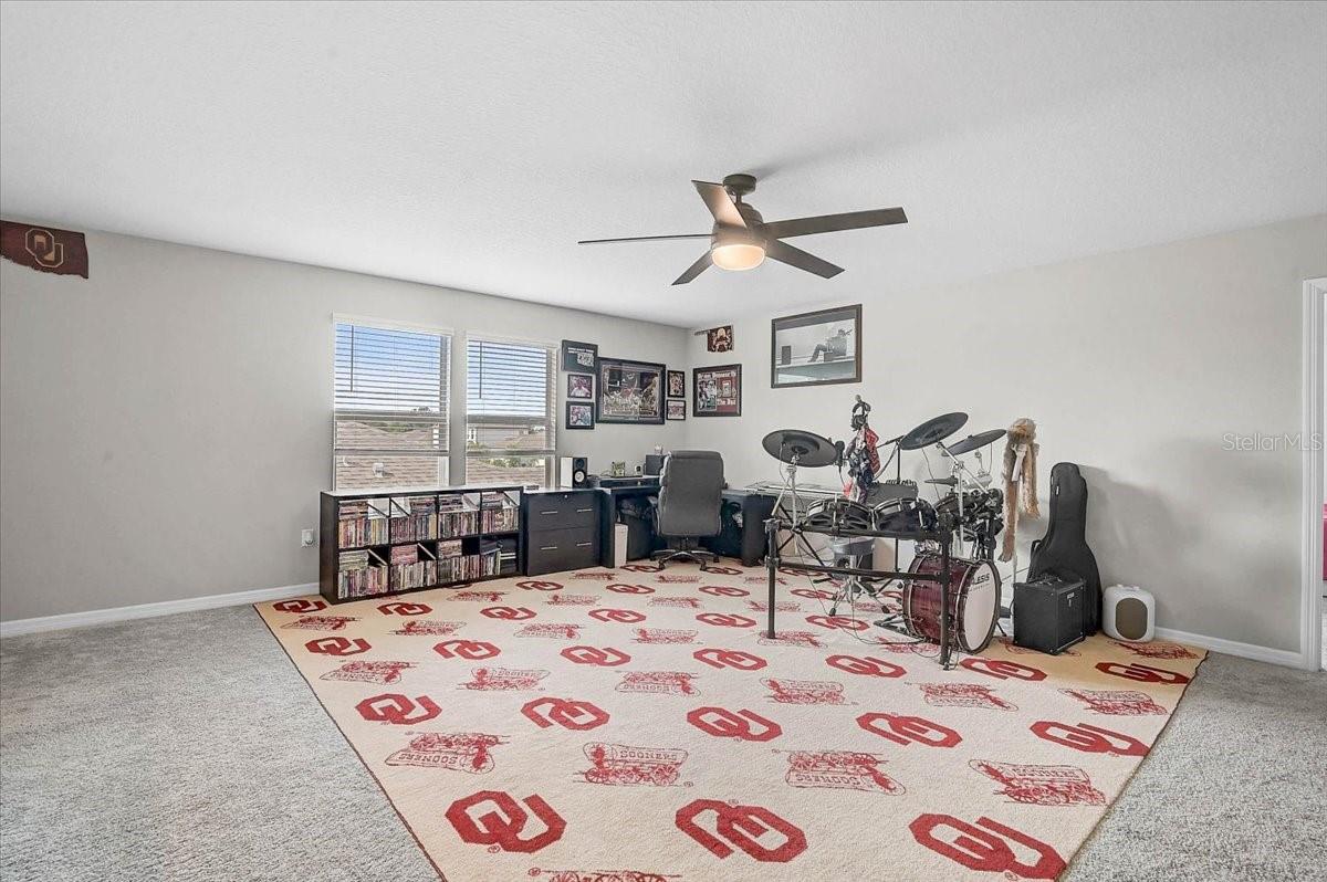 Image 13 of 45 For 3110 61st Drive E