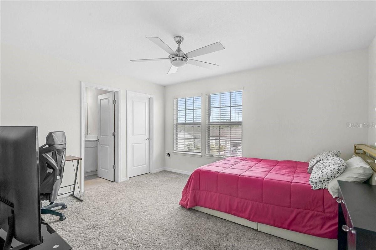 Image 18 of 45 For 3110 61st Drive E