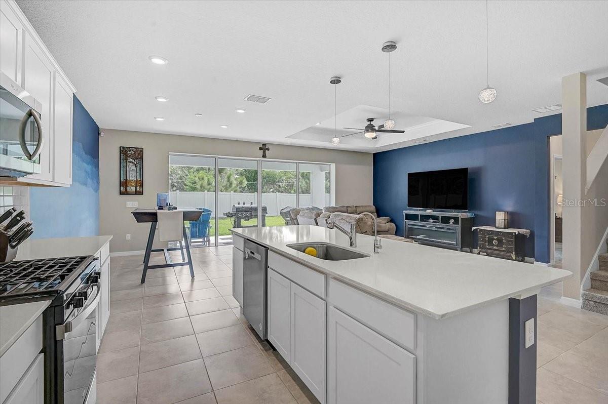 Image 5 of 45 For 3110 61st Drive E