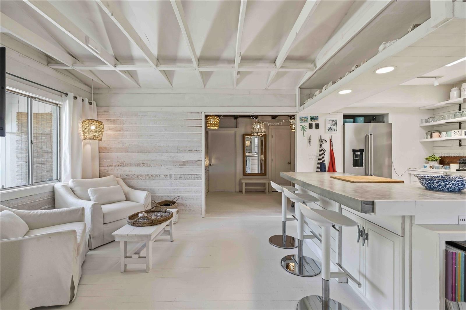 Image 14 of 74 For 624 Bayshore Road