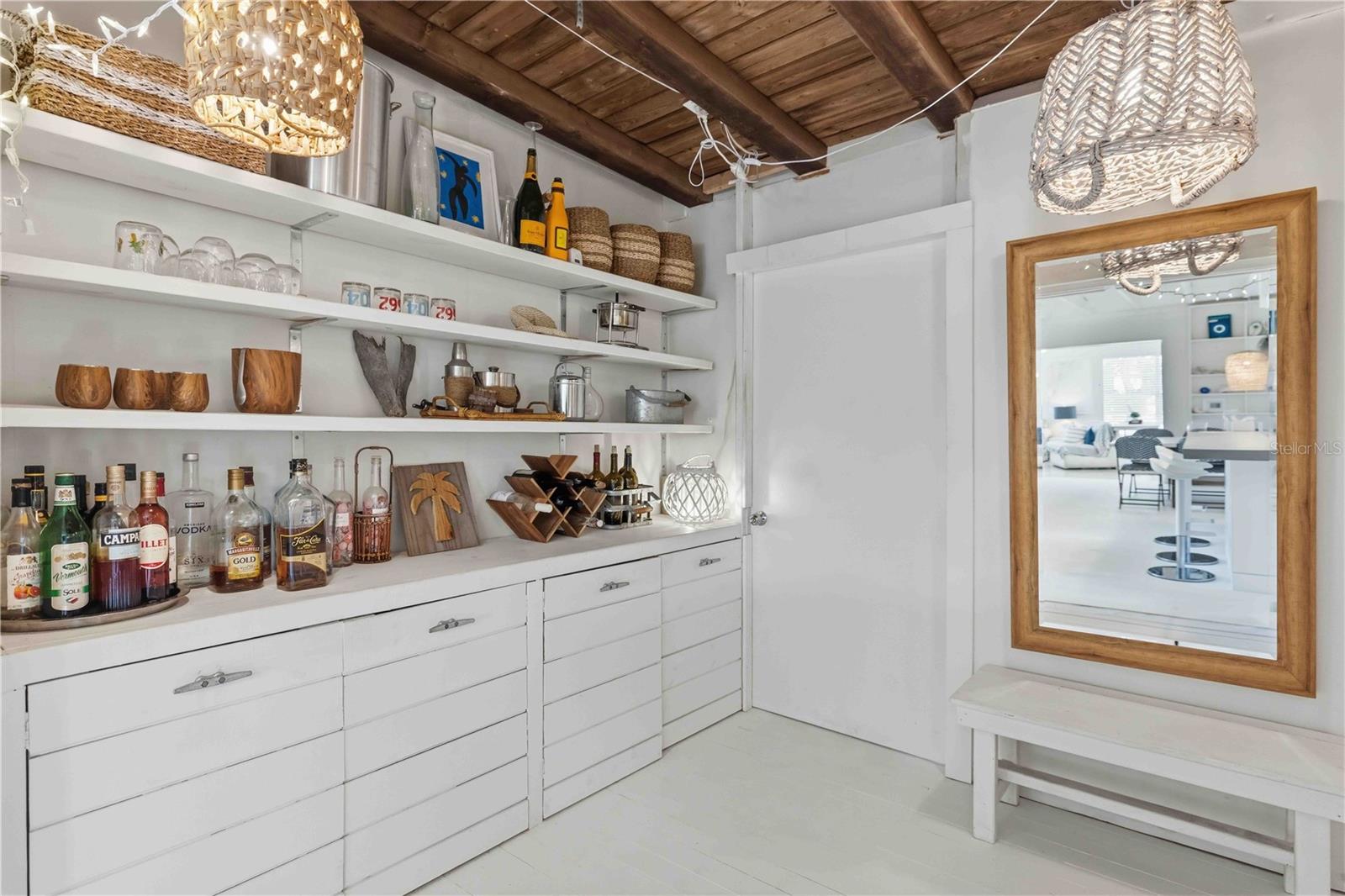 Image 21 of 74 For 624 Bayshore Road