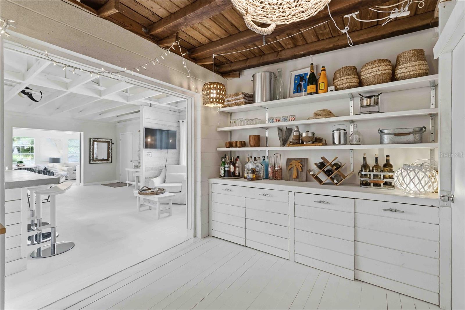 Image 24 of 74 For 624 Bayshore Road