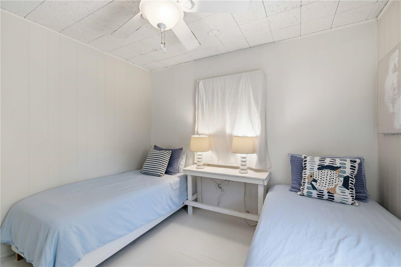 Image 34 of 74 For 624 Bayshore Road