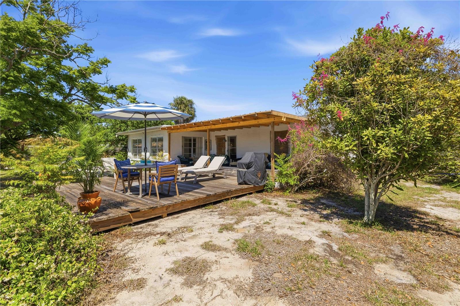 Image 45 of 74 For 624 Bayshore Road