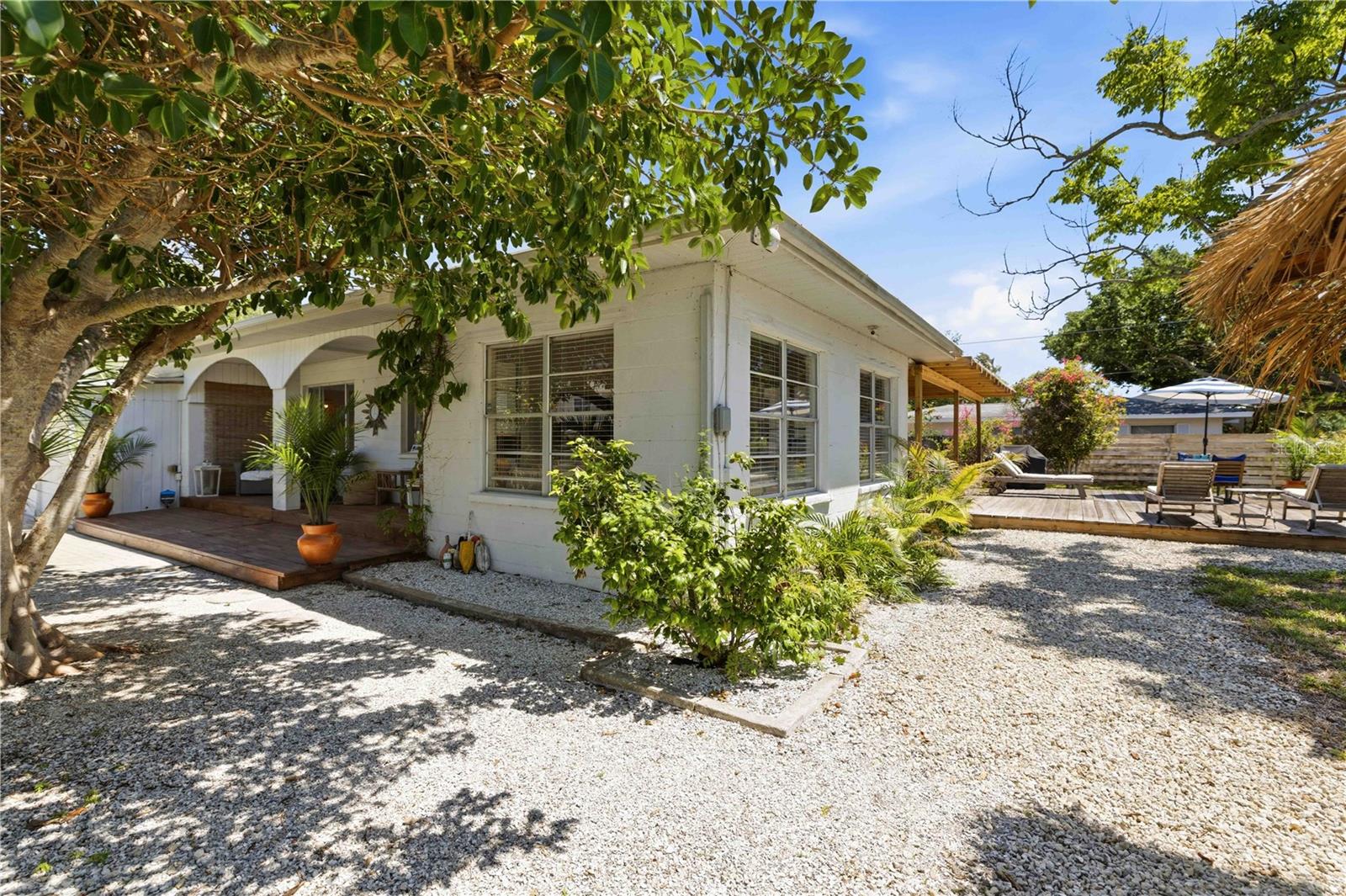 Image 52 of 74 For 624 Bayshore Road