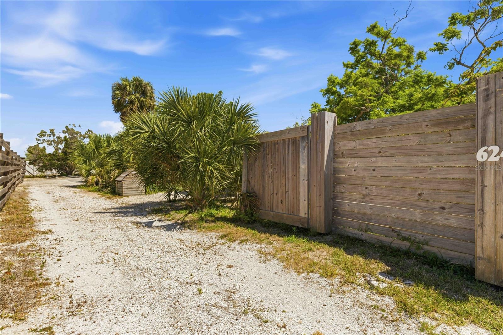 Image 59 of 74 For 624 Bayshore Road