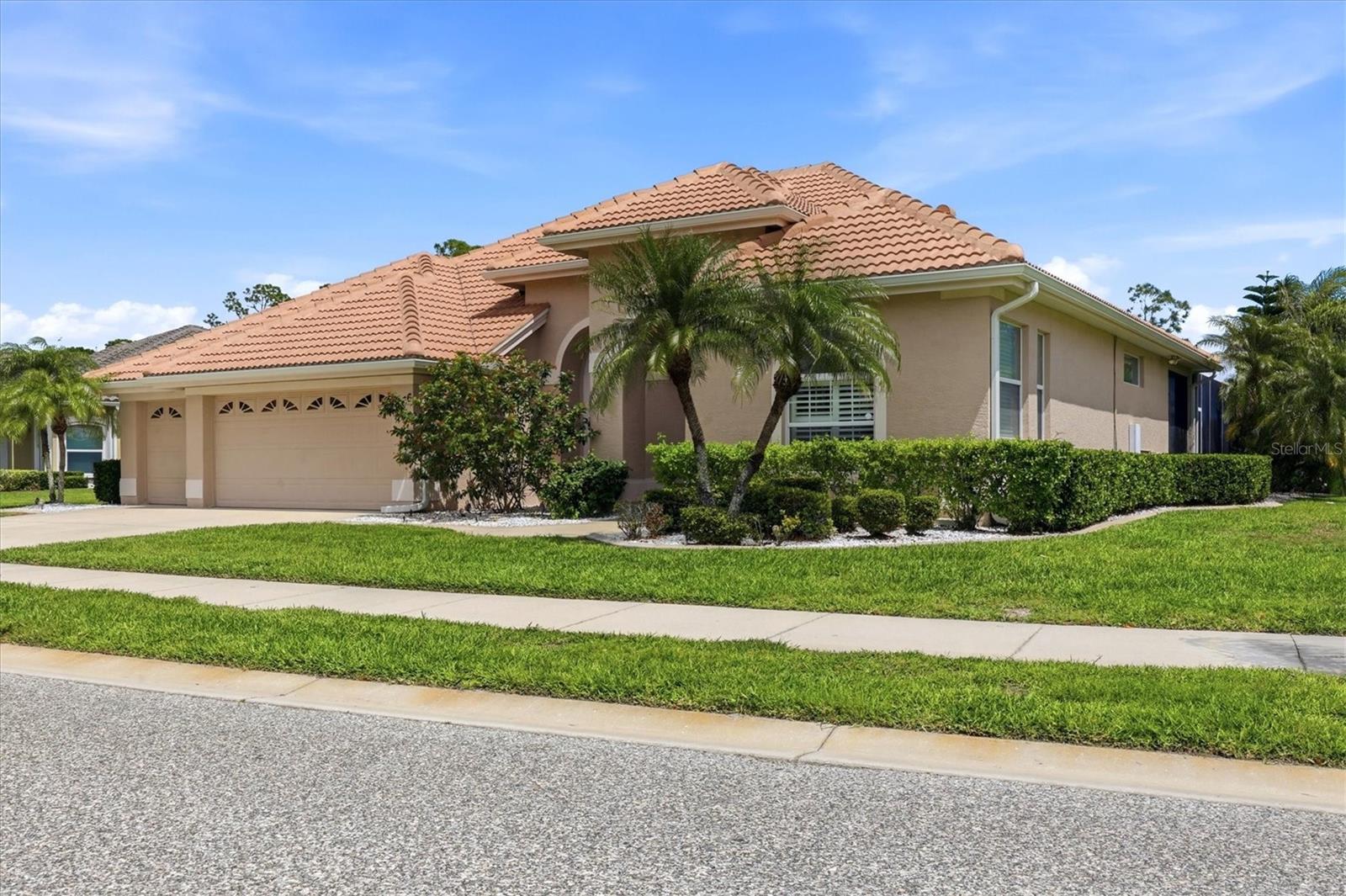 Image 9 of 90 For 1166 Eagles Flight Way