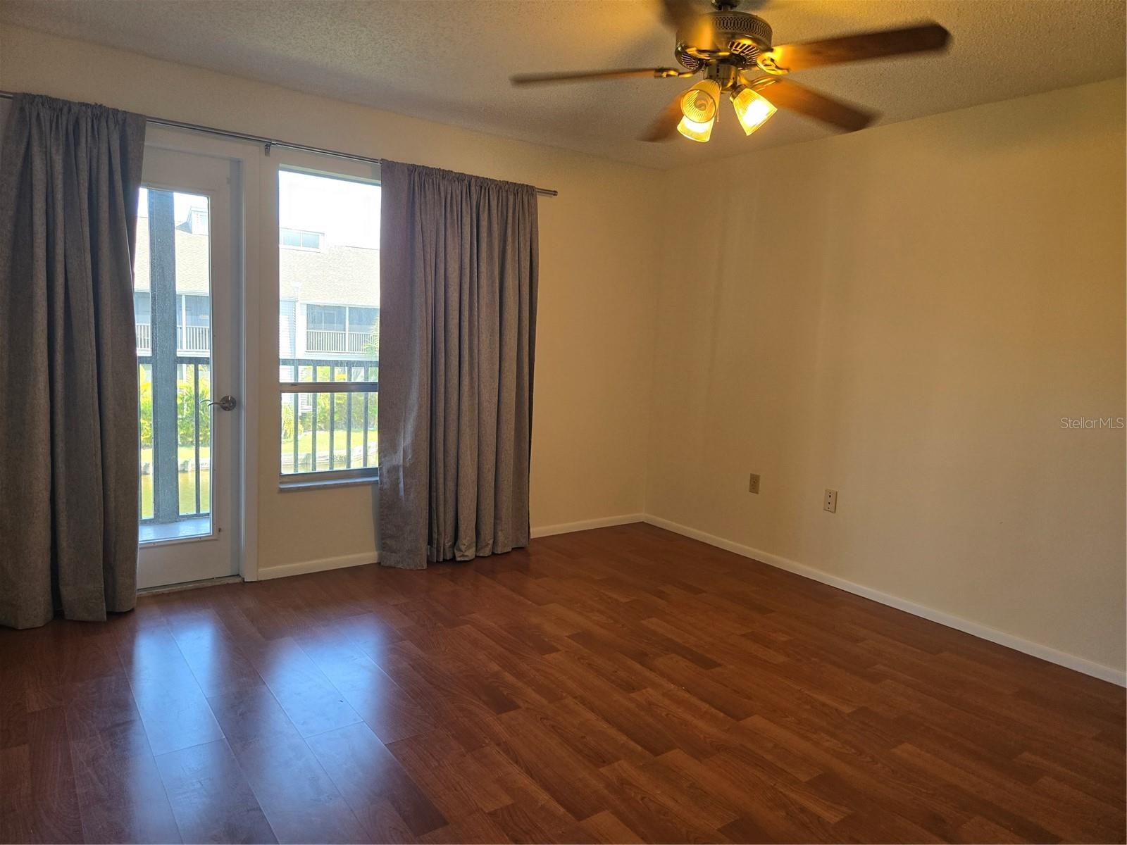 Image 22 of 45 For 251 Fenwick Drive 14