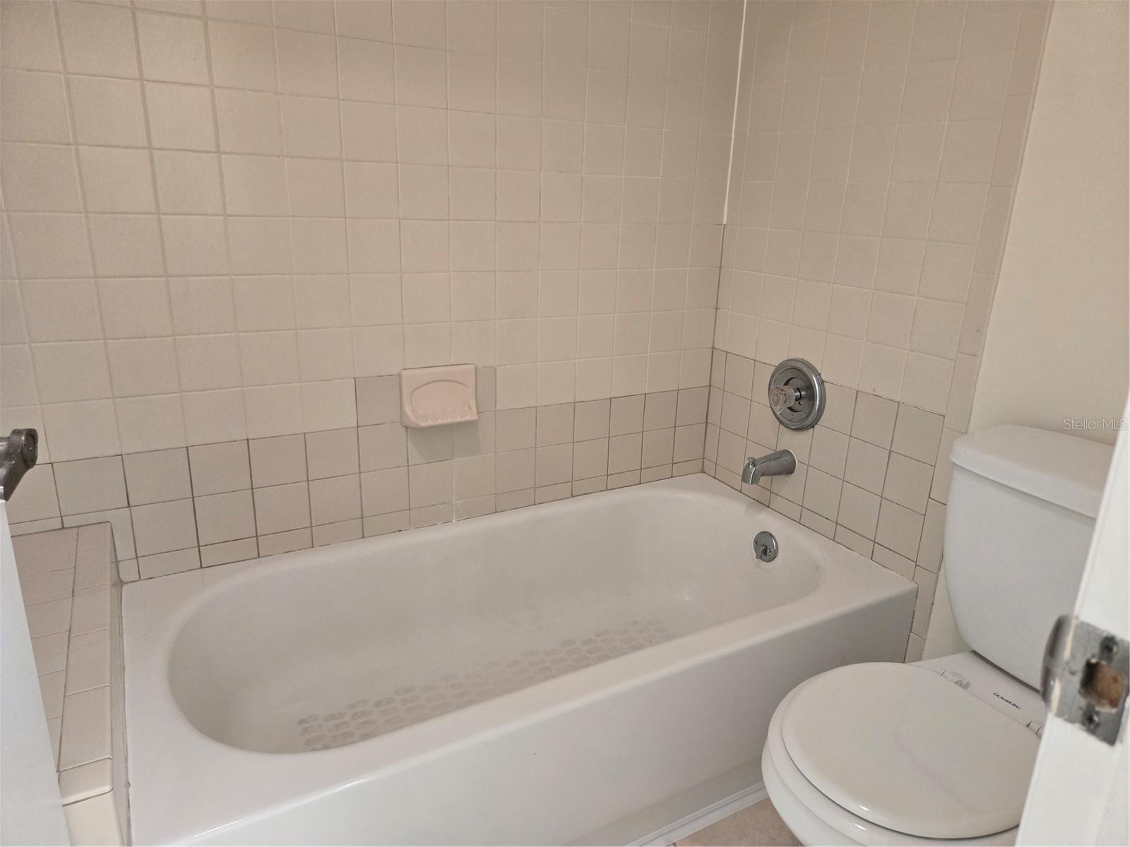 Image 25 of 45 For 251 Fenwick Drive 14