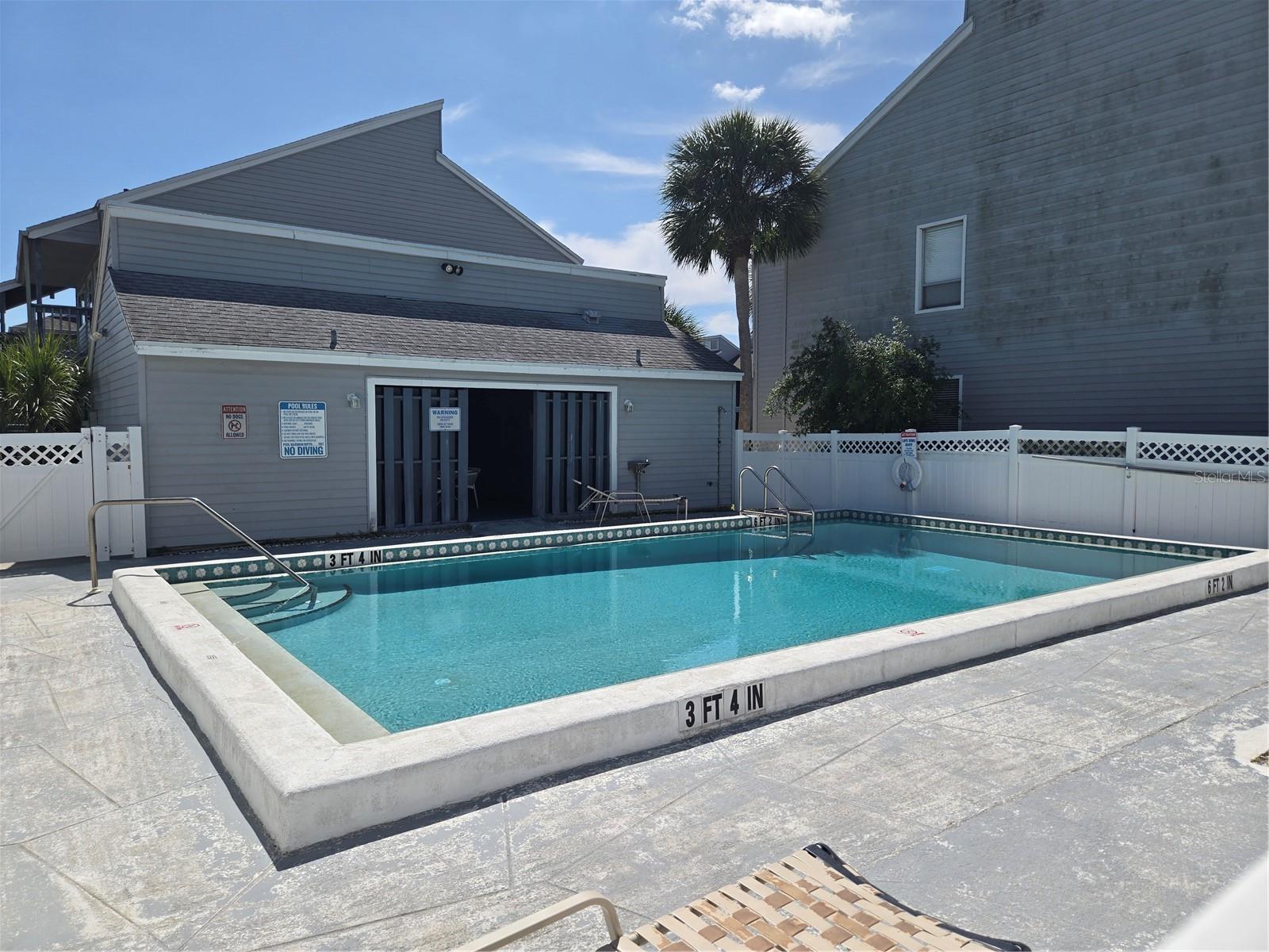 Image 30 of 45 For 251 Fenwick Drive 14