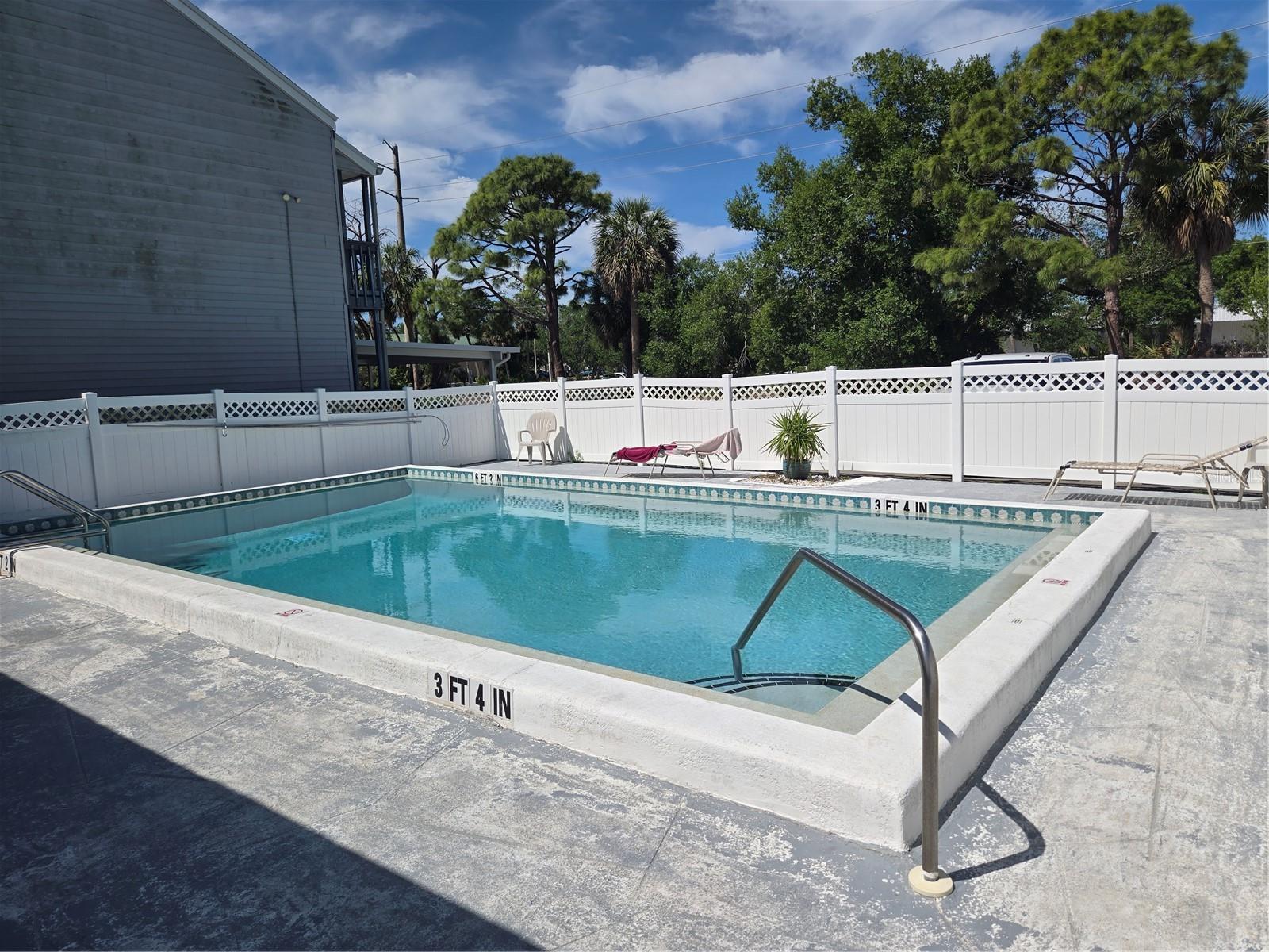 Image 33 of 45 For 251 Fenwick Drive 14