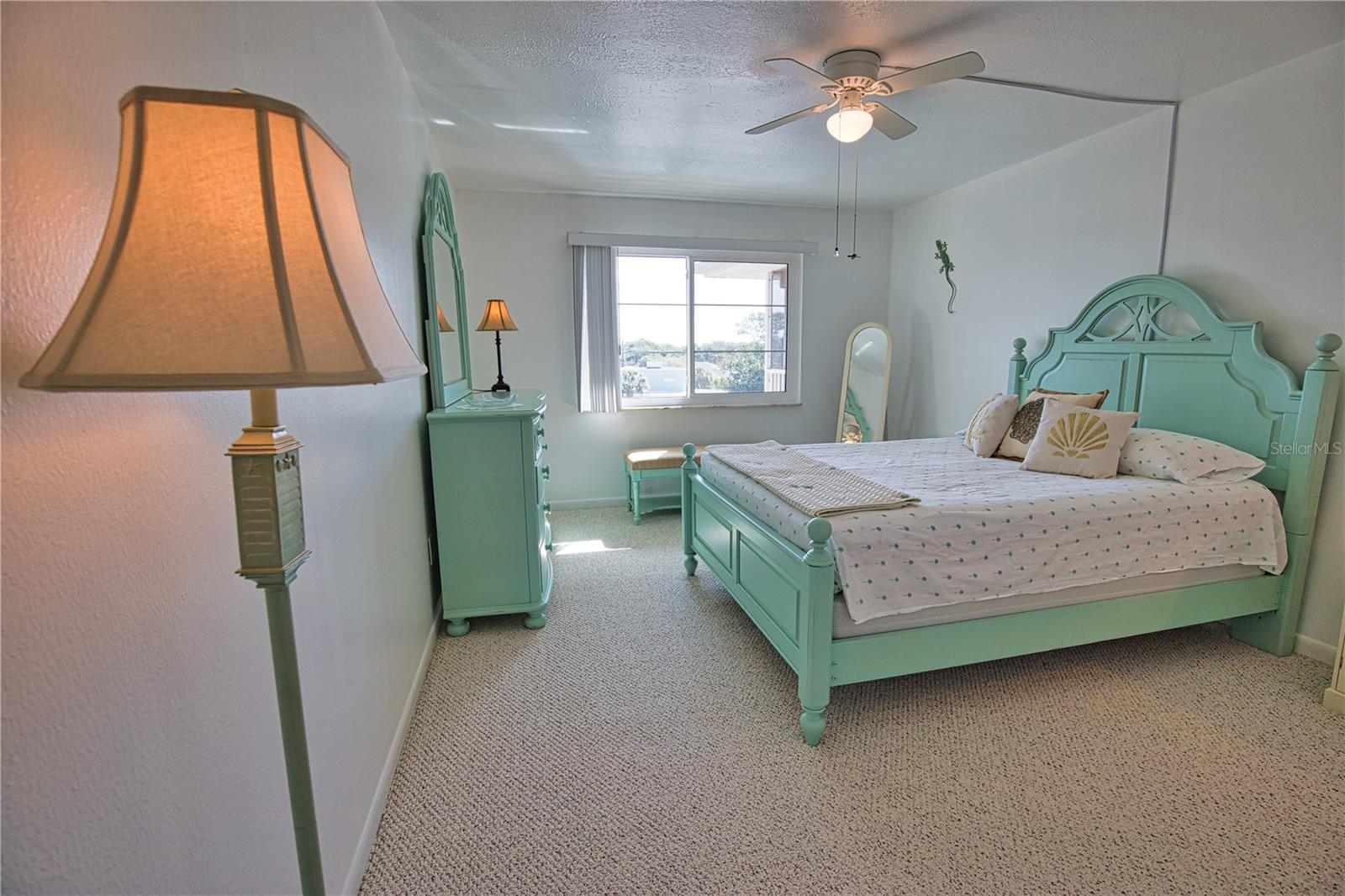 Image 17 of 26 For 200 The Esplanade  C-9