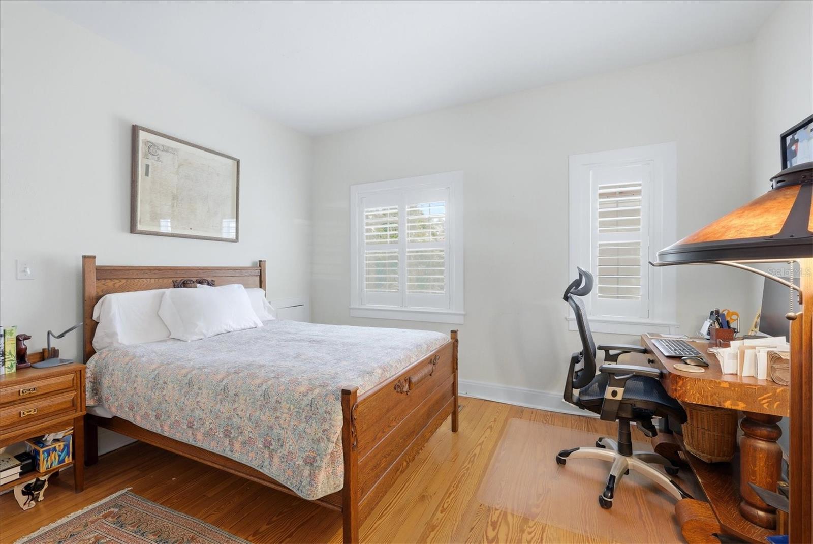 Image 22 of 76 For 521 Harbor Drive S