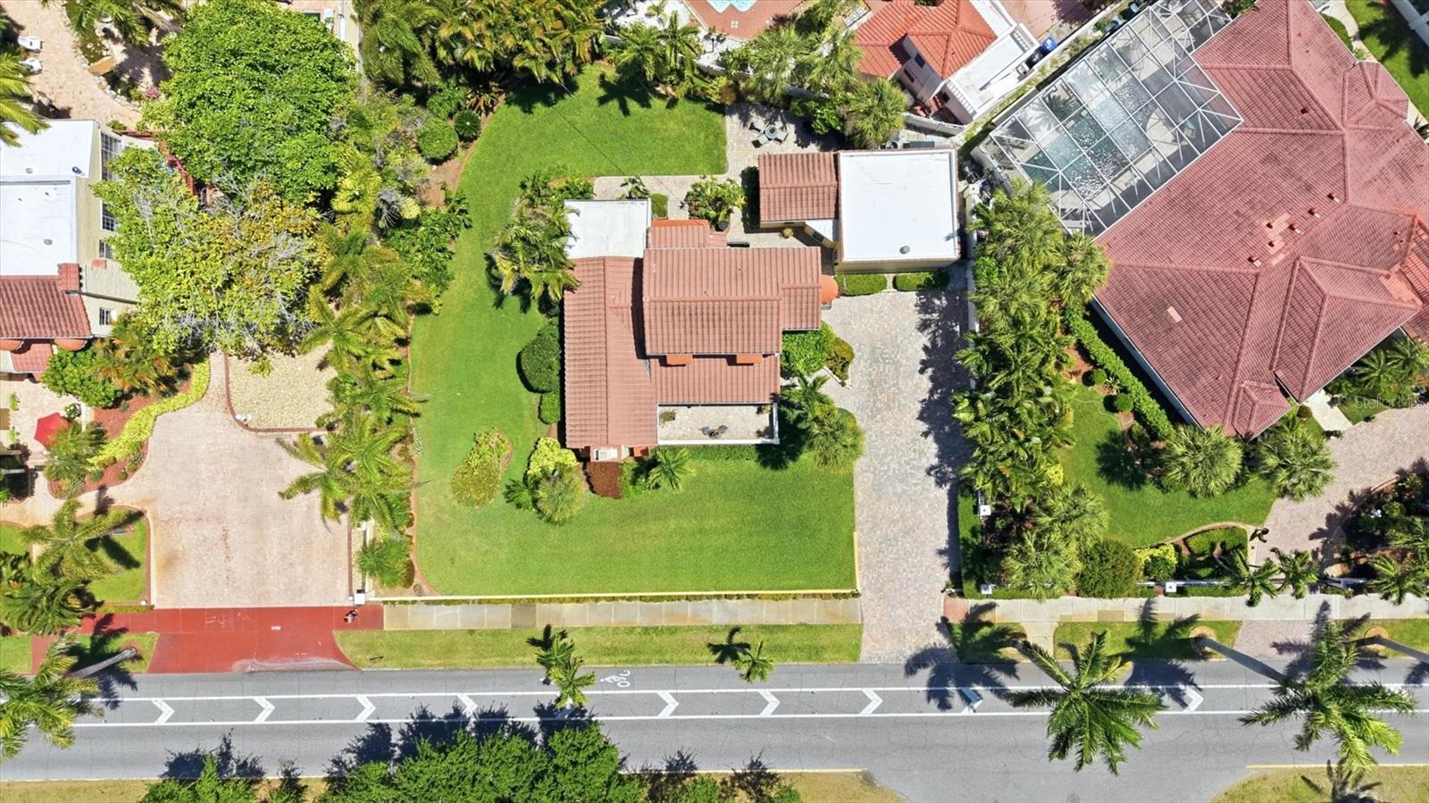 Image 57 of 76 For 521 Harbor Drive S