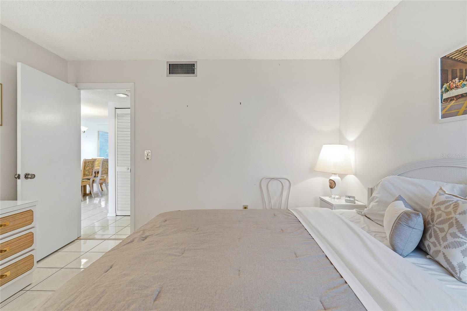 Image 20 of 49 For 2609 Woodgate Lane K4