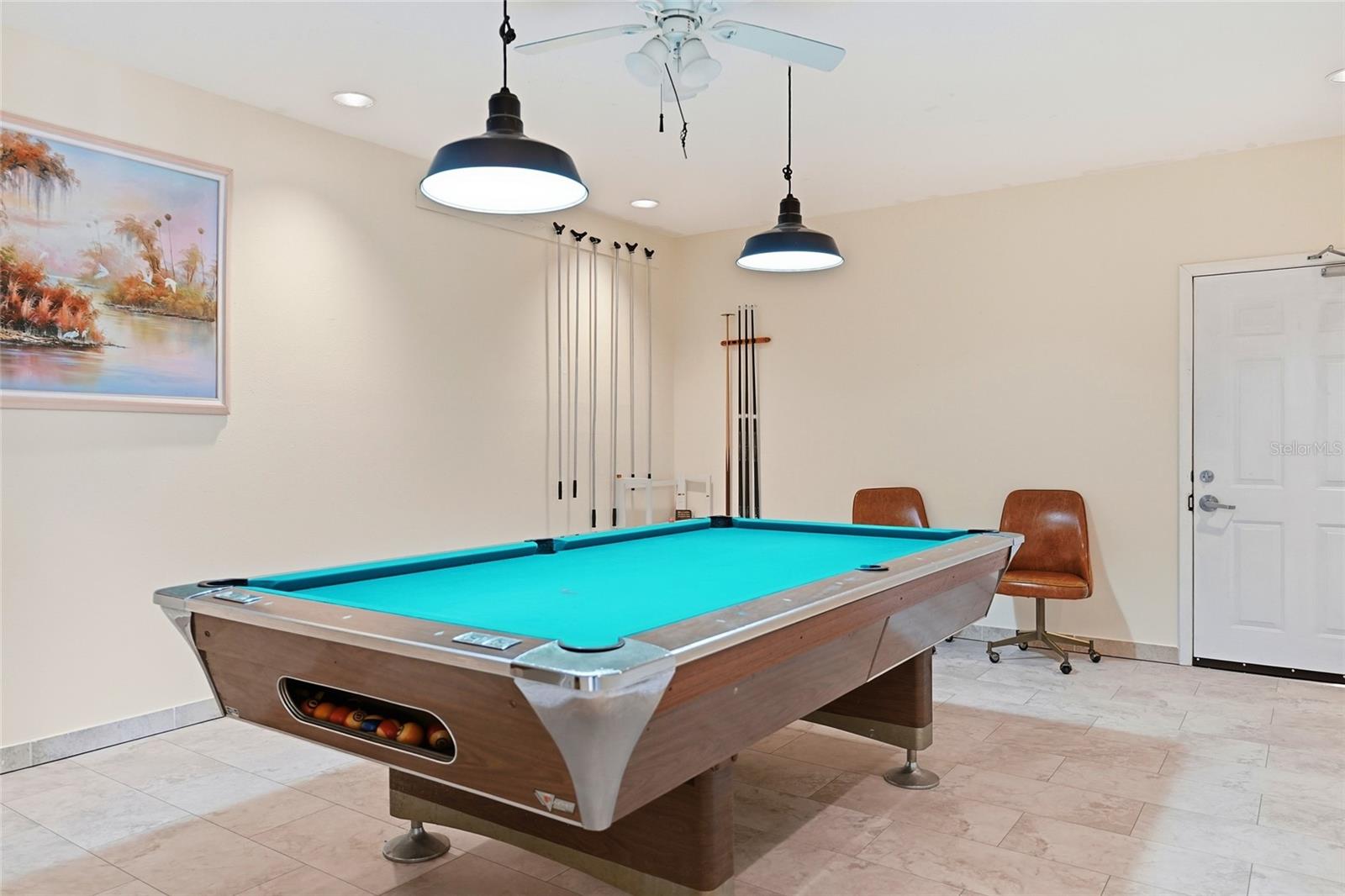 Image 40 of 49 For 2609 Woodgate Lane K4