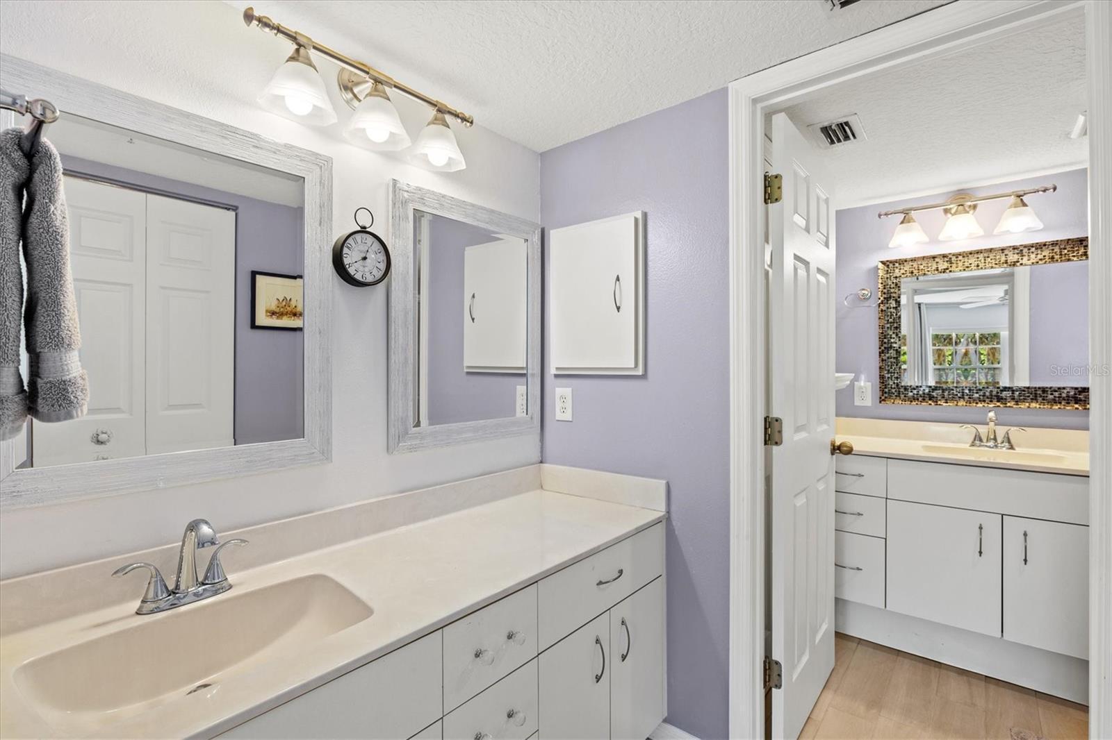 Image 27 of 74 For 811 Montrose Drive 103