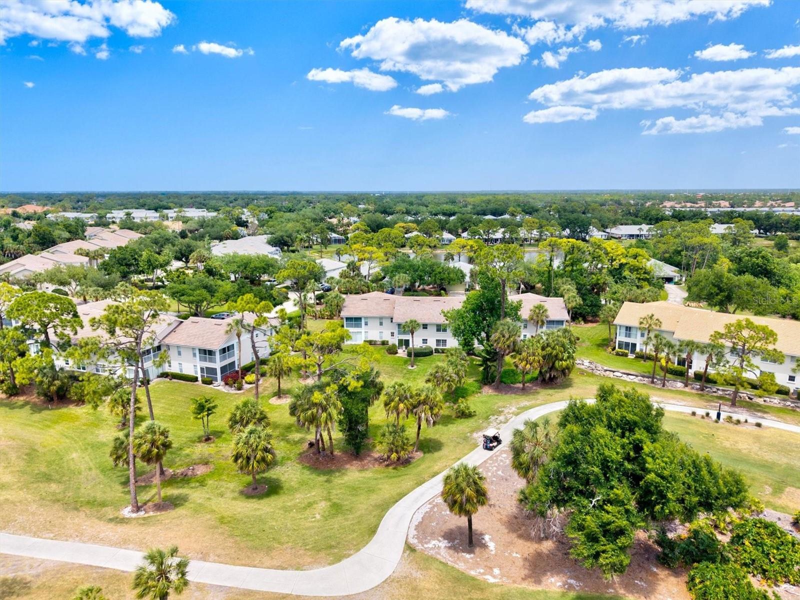 Image 54 of 74 For 811 Montrose Drive 103