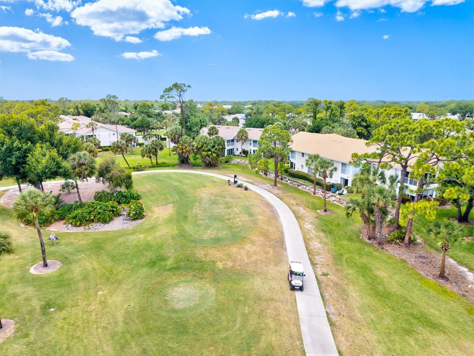 Image 55 of 74 For 811 Montrose Drive 103