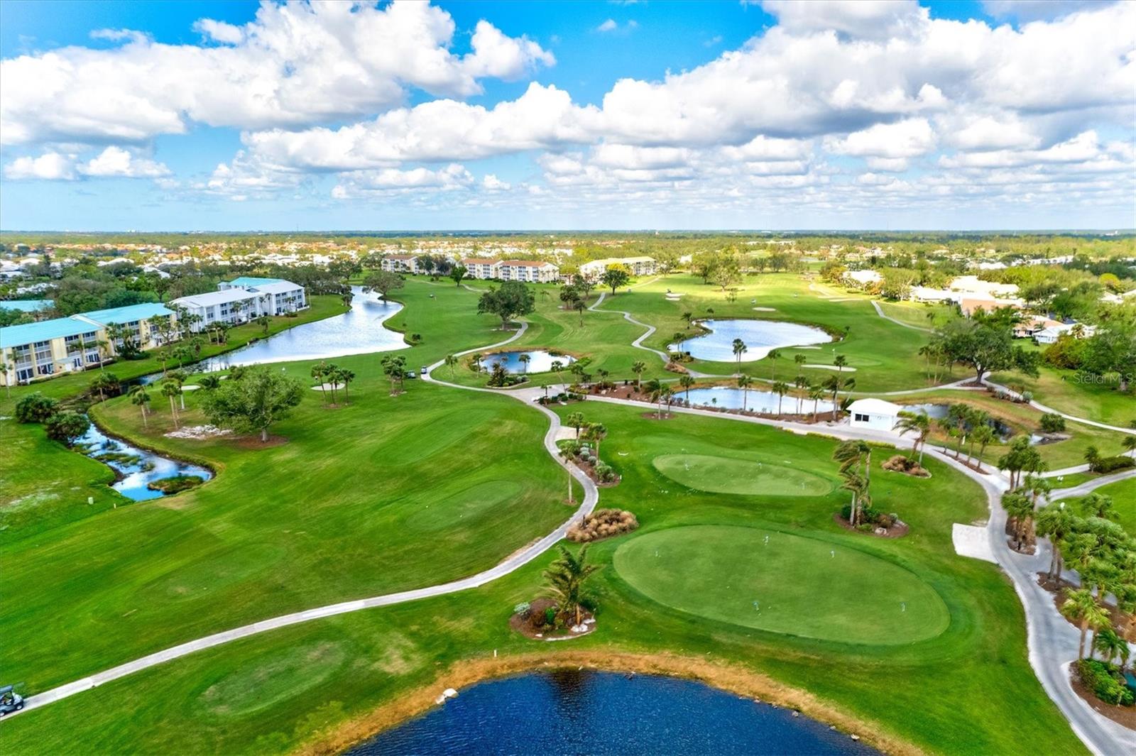 Image 66 of 74 For 811 Montrose Drive 103