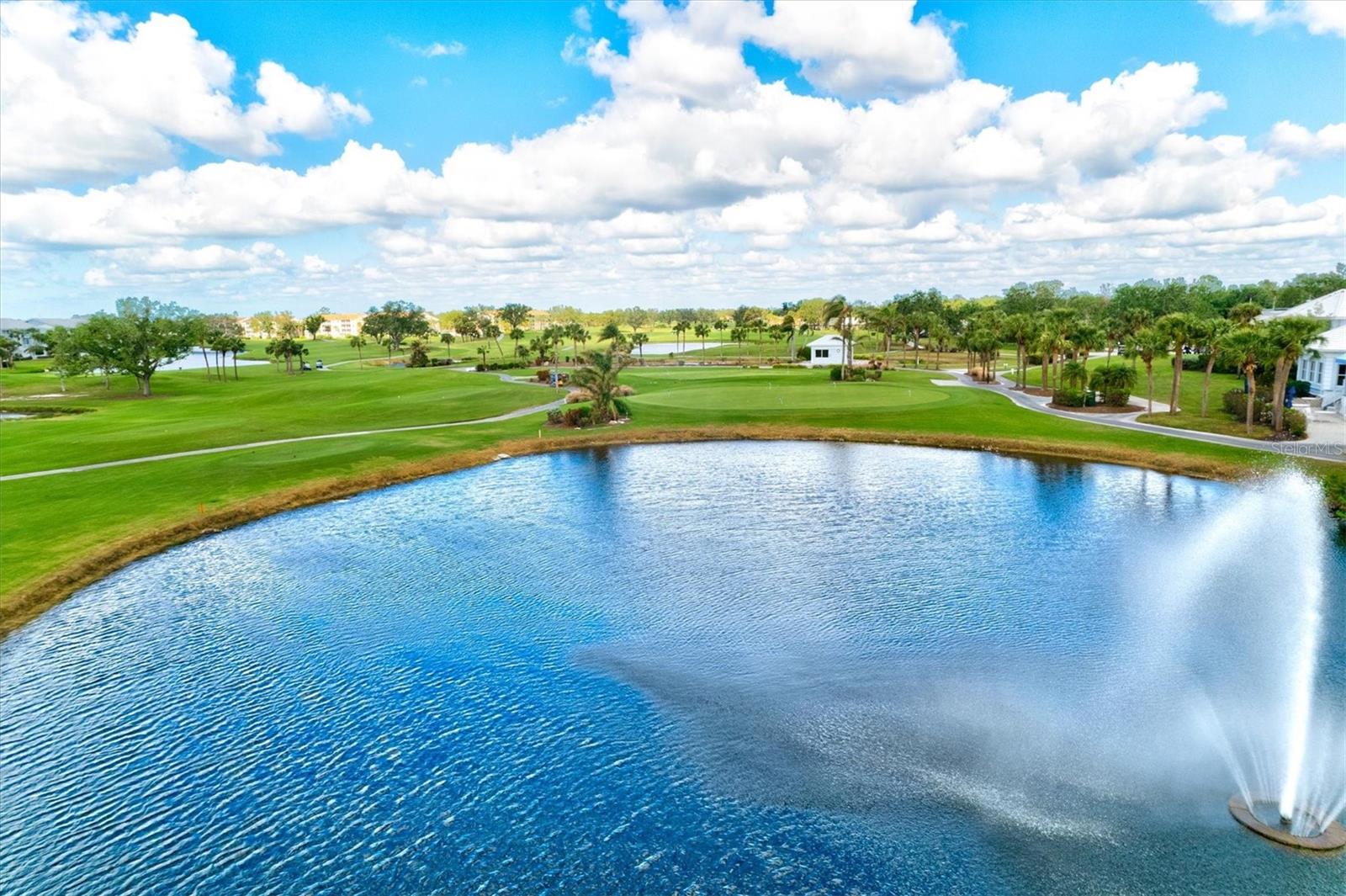 Image 67 of 74 For 811 Montrose Drive 103