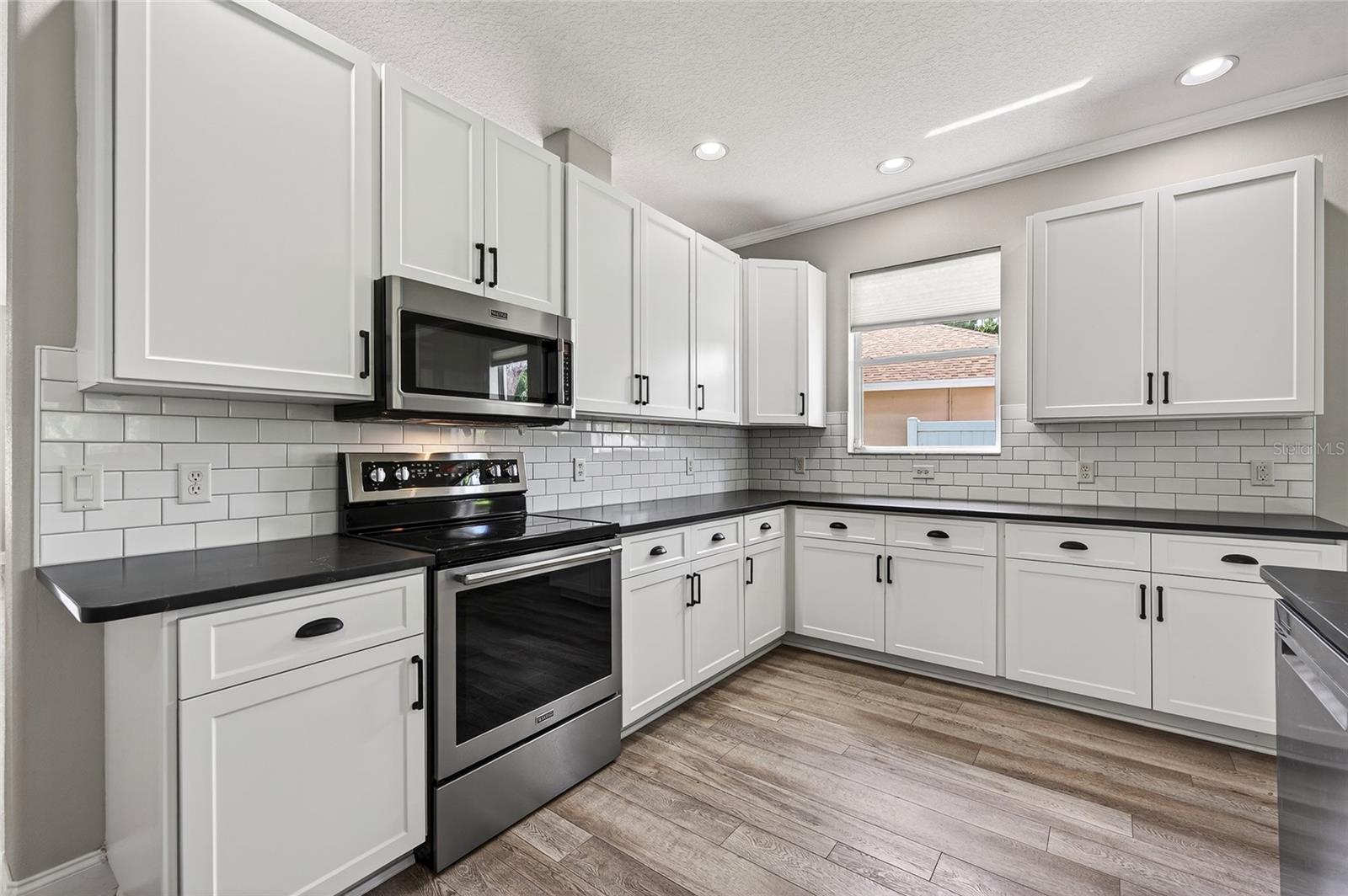 Image 13 of 50 For 3409 38th Terrace E