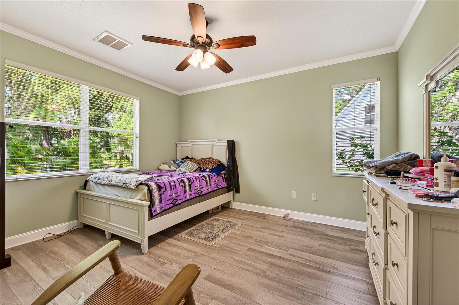 Image 26 of 50 For 3409 38th Terrace E